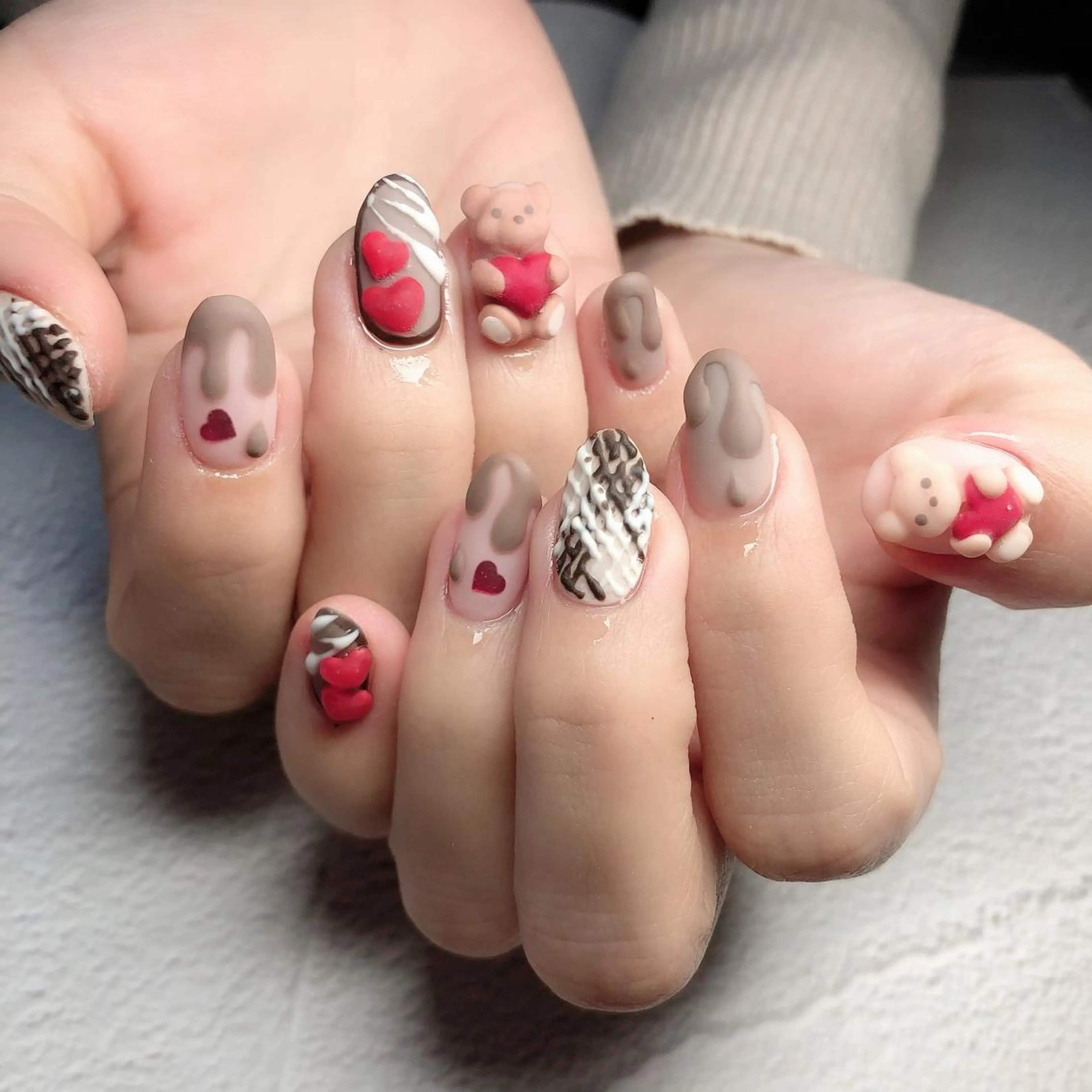 ミディアム ネイル maggienail所属・Maggie Nagisaのネイルデザイン