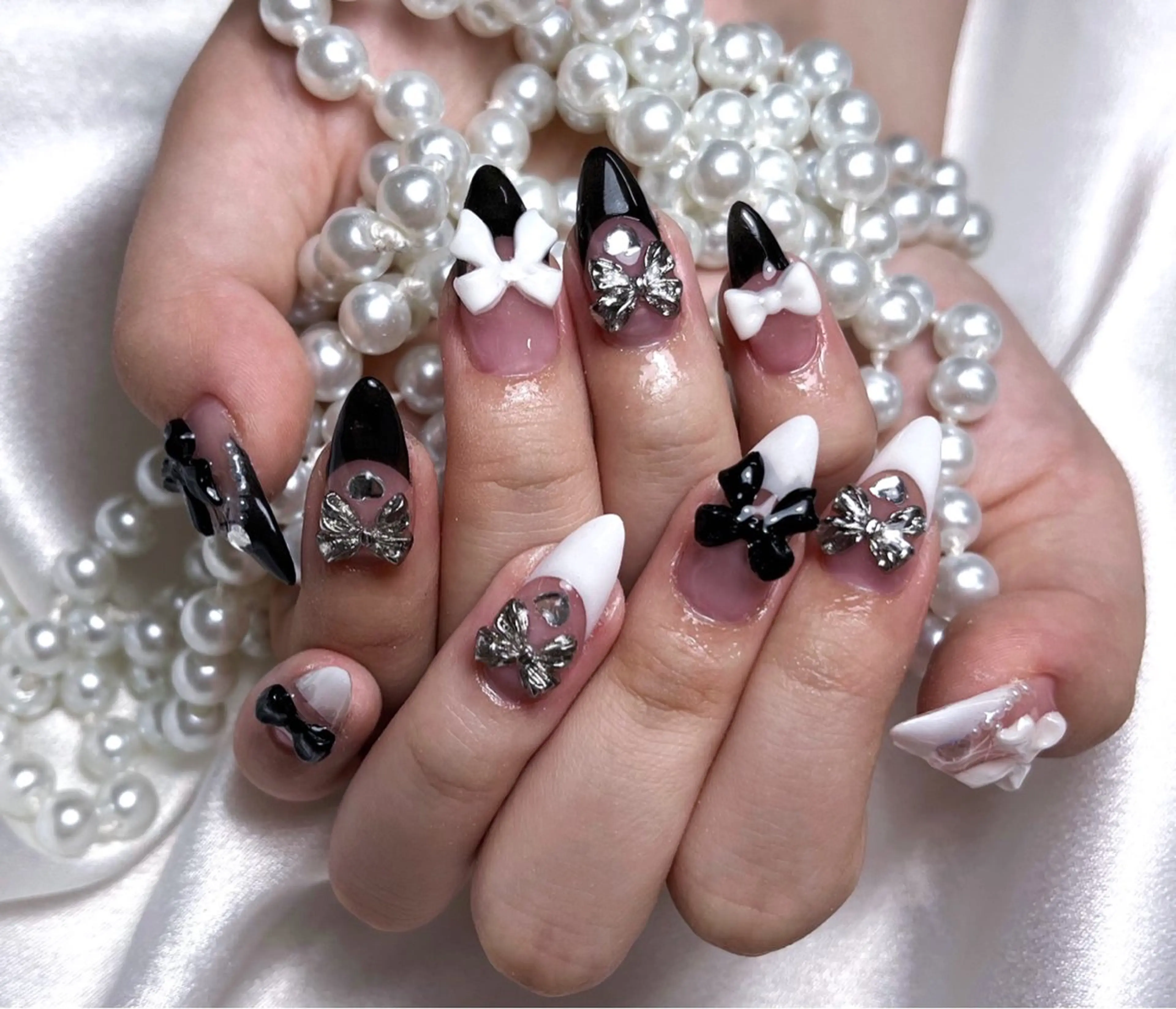 ネイル アートネイル オーロラネイル ガーリー キラキラネイル 韓国ネイル 中野 REIのネイルデザイン