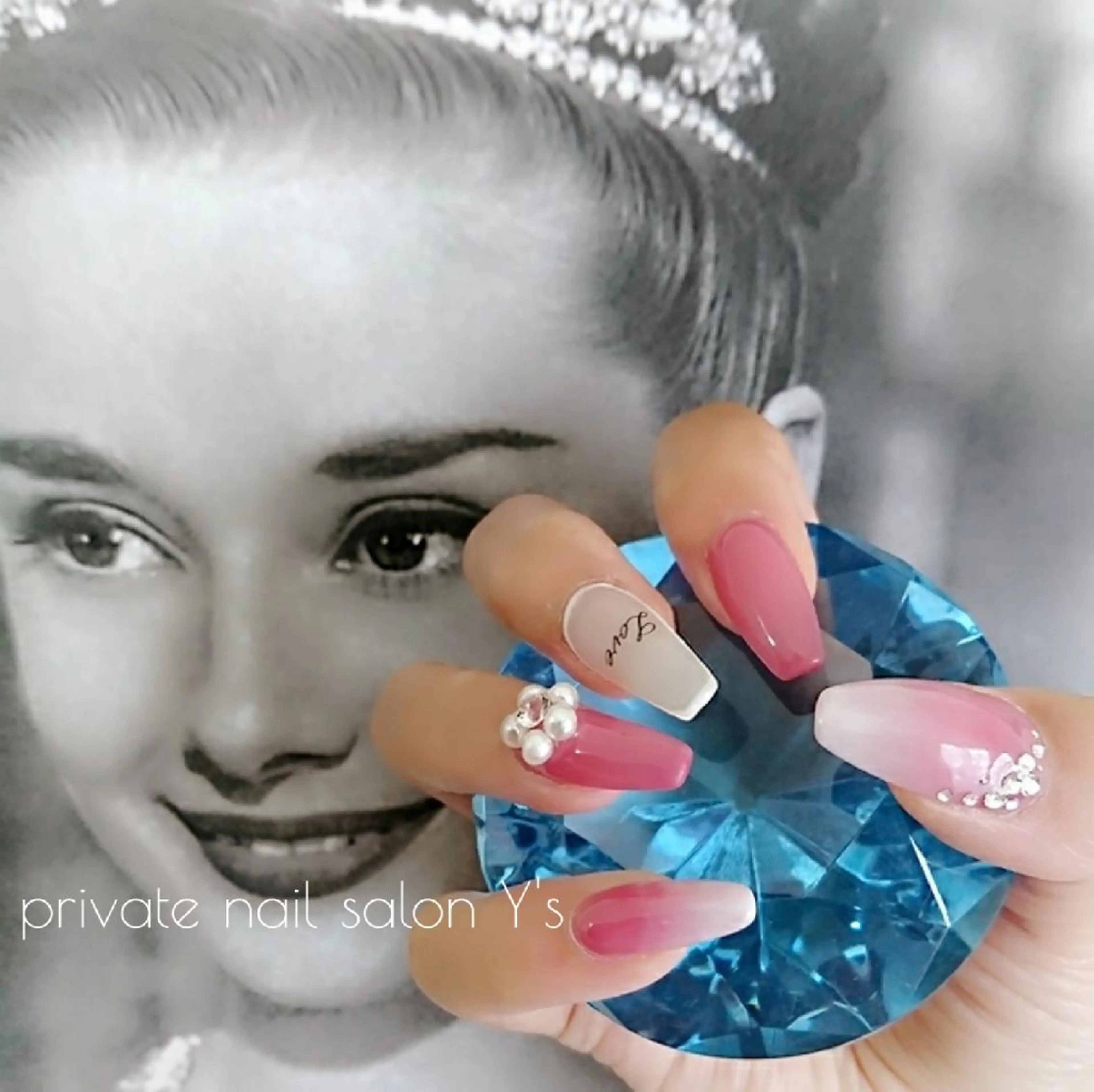 ネイル YUMI NAGAI  のネイルデザイン