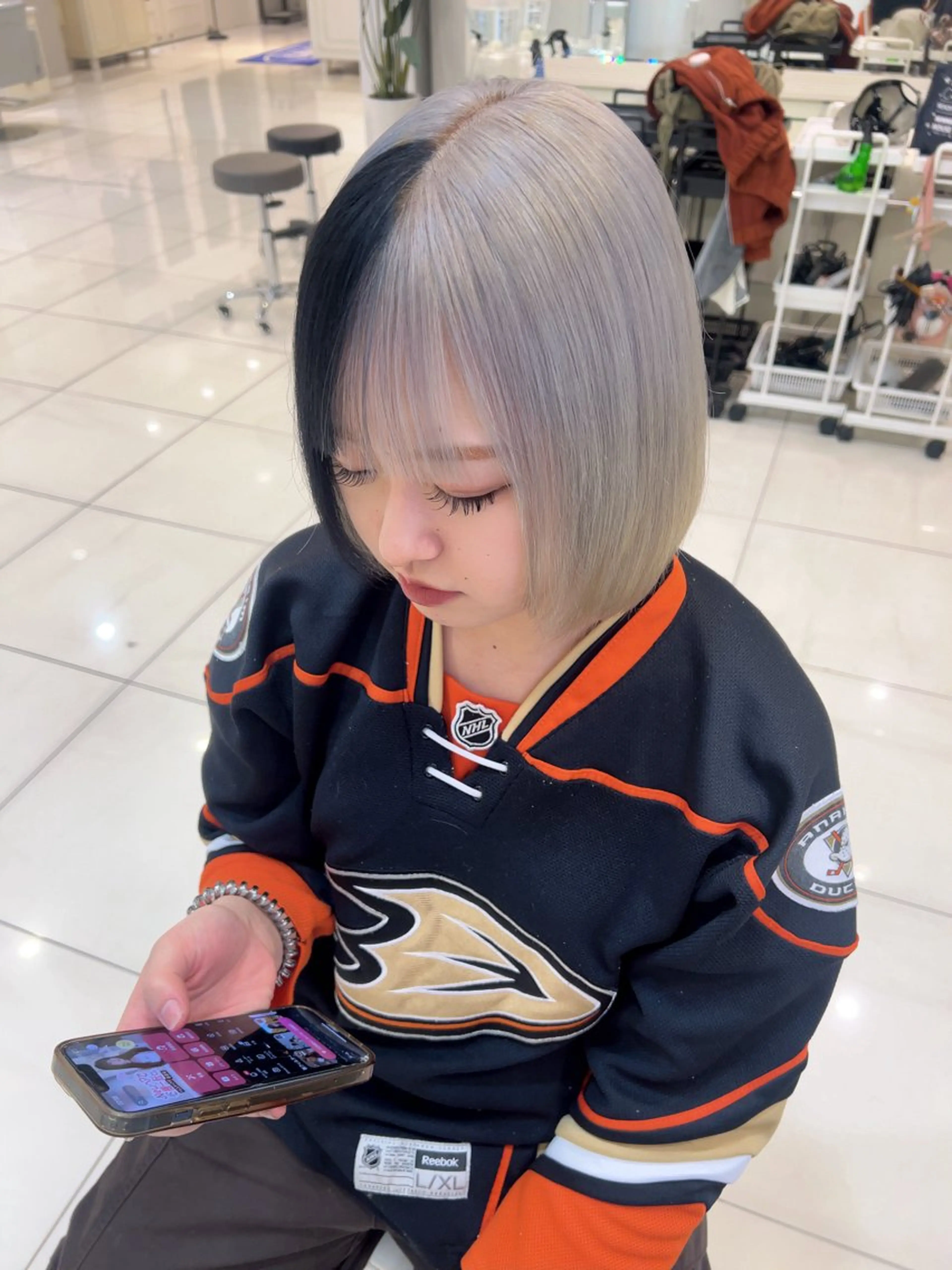 ミディアム カラー ブリーチ Ash 銀座店所属・銀座/カラー 🎀momo🎀のヘアスタイル