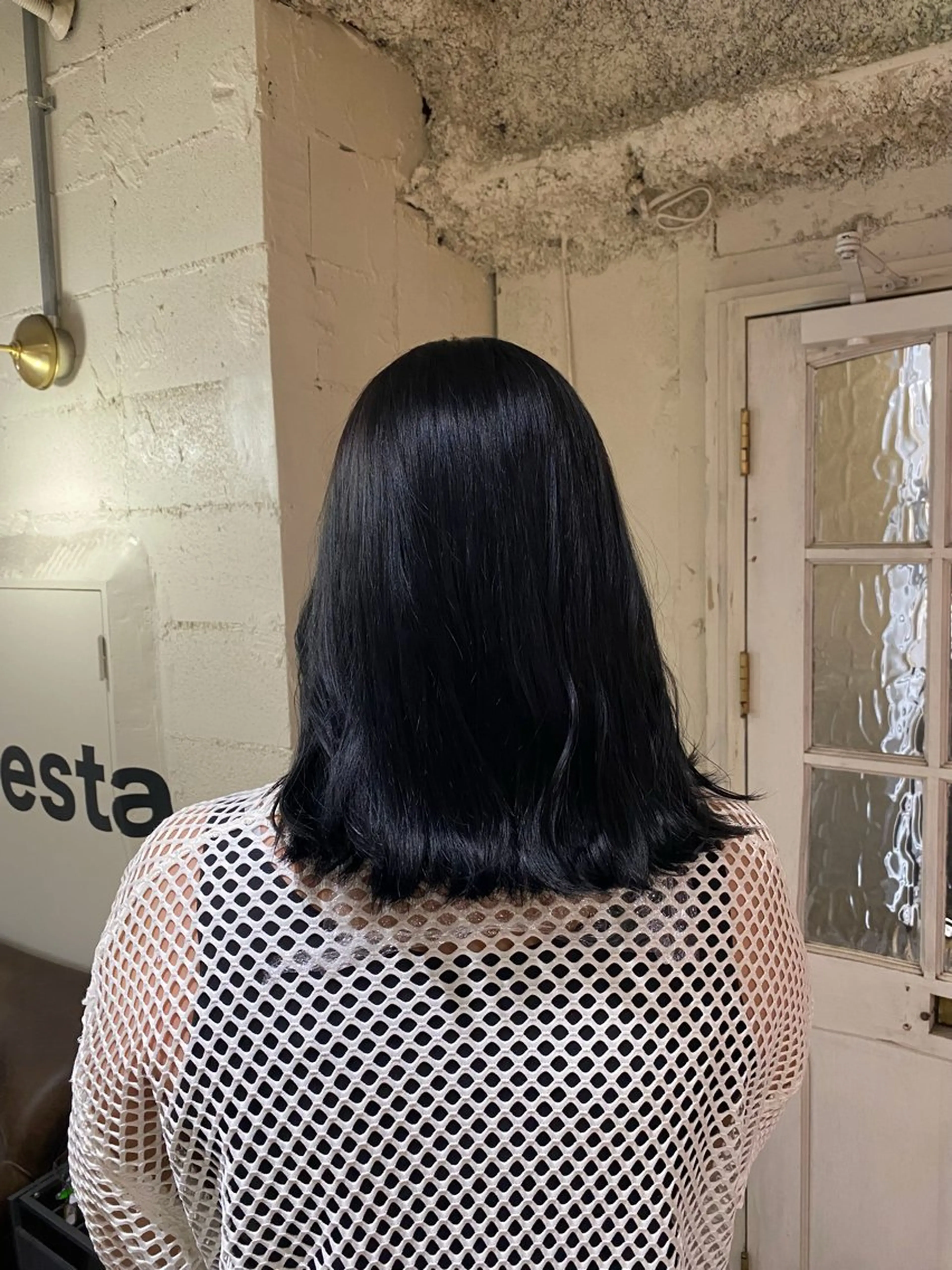 ミディアム カラー 黒髪 ブルーカラー ブルーブラック ヘアカラー 透明感カラー / risako🫧のヘアスタイル