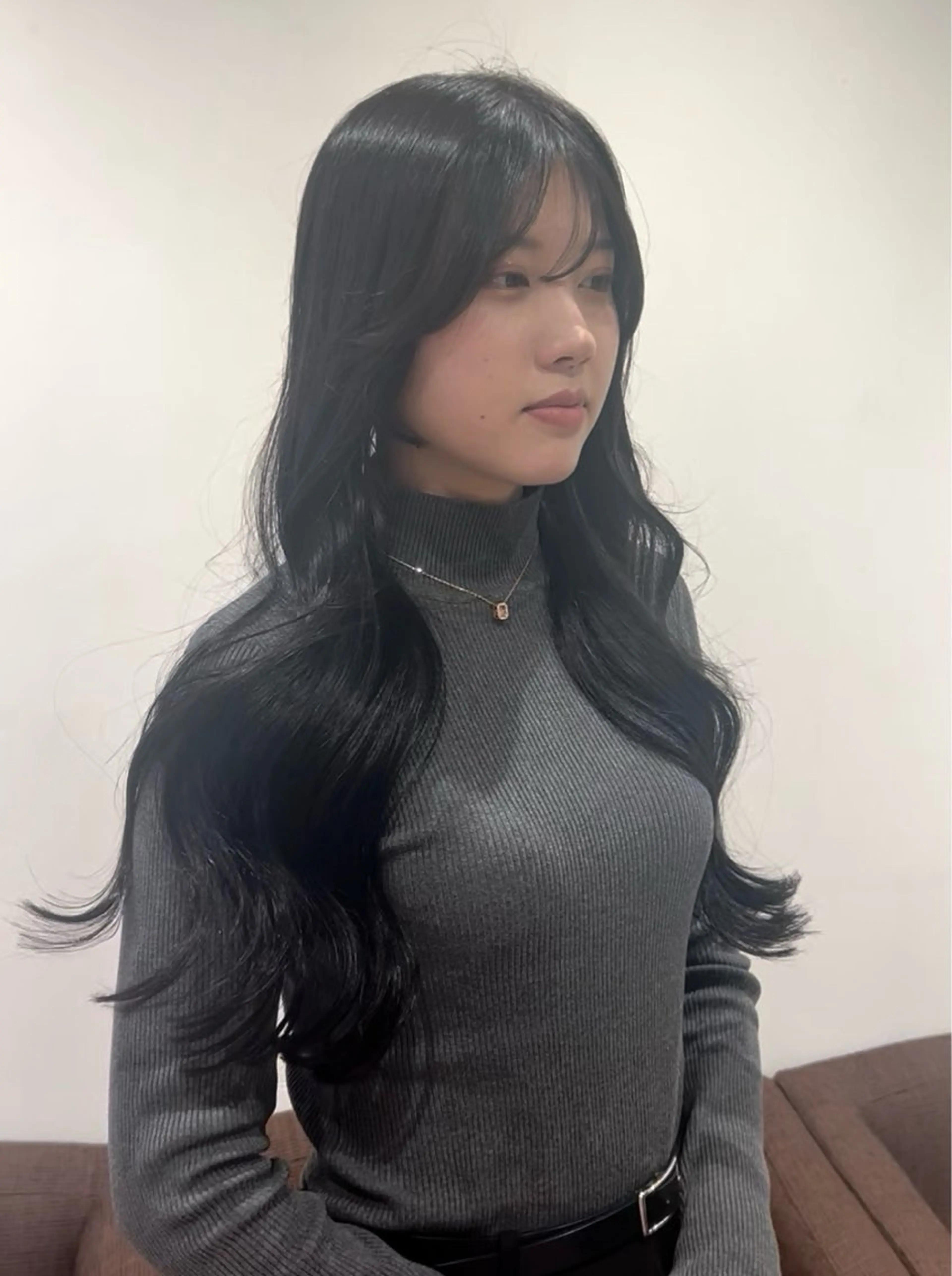 ロング 三富 陽菜のヘアスタイル