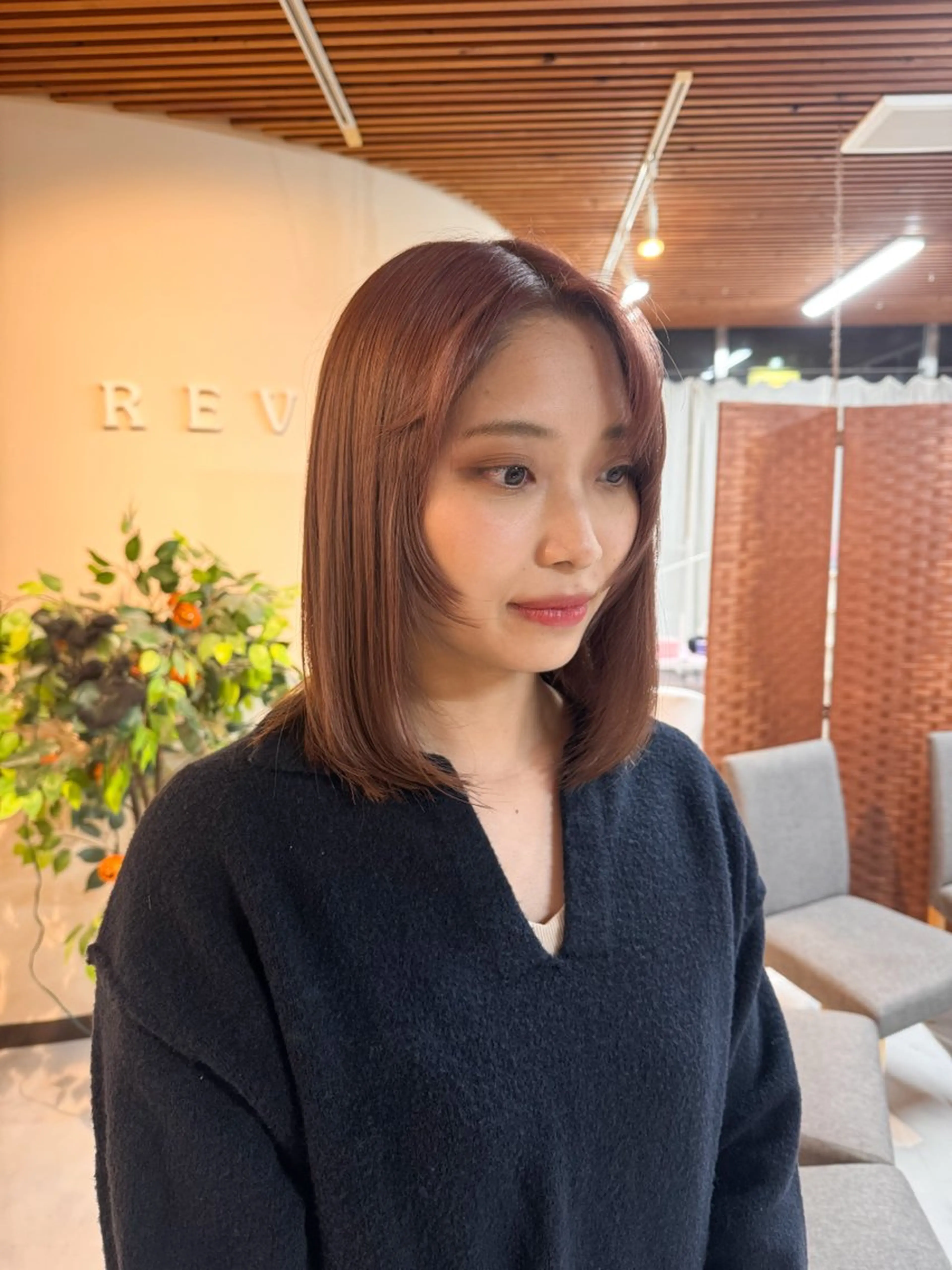 ミディアム カラー カット ヘアカラー ルーツ/ デザイン/ ハイトーン/おこのぎのヘアスタイル