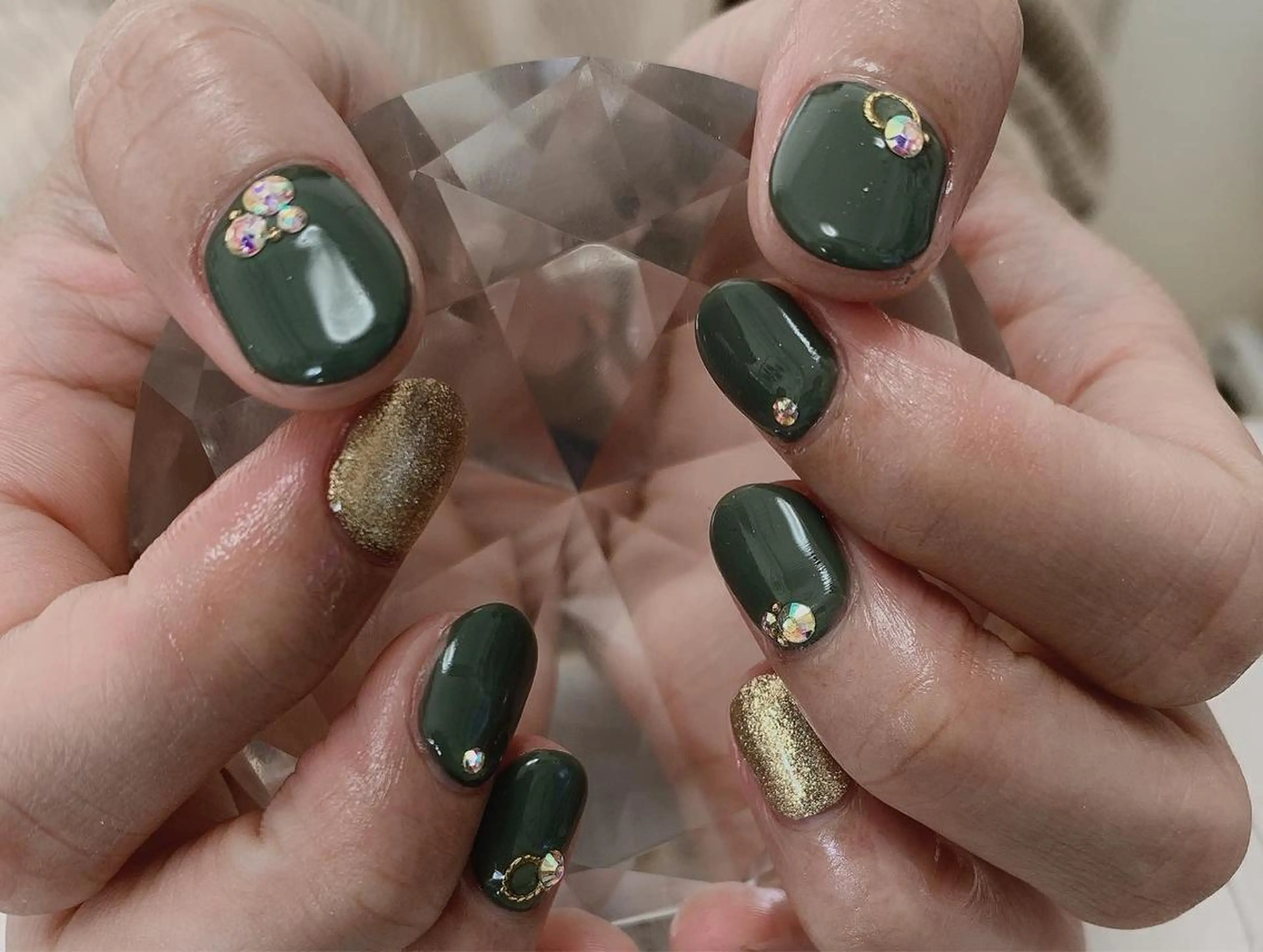 ネイル ワンカラーネイル nico.nico.mark NAIL所属・小林 梓のエステ・リラクイメージ