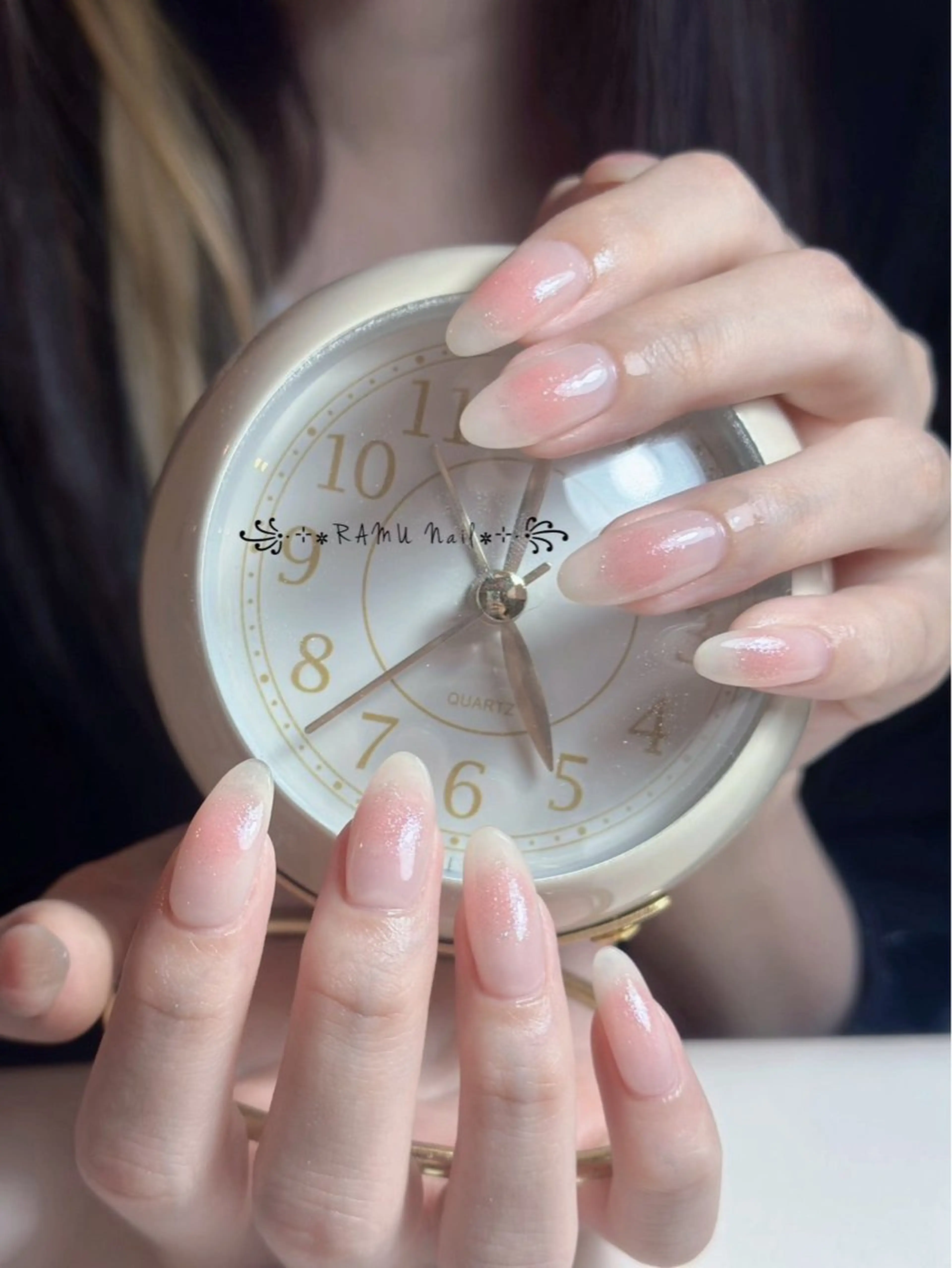 ネイル チークネイル フレンチネイル グラデーション キラキラネイル 韓国ネイル ハンドネイル RAMU_Nail 池袋店のネイルデザイン