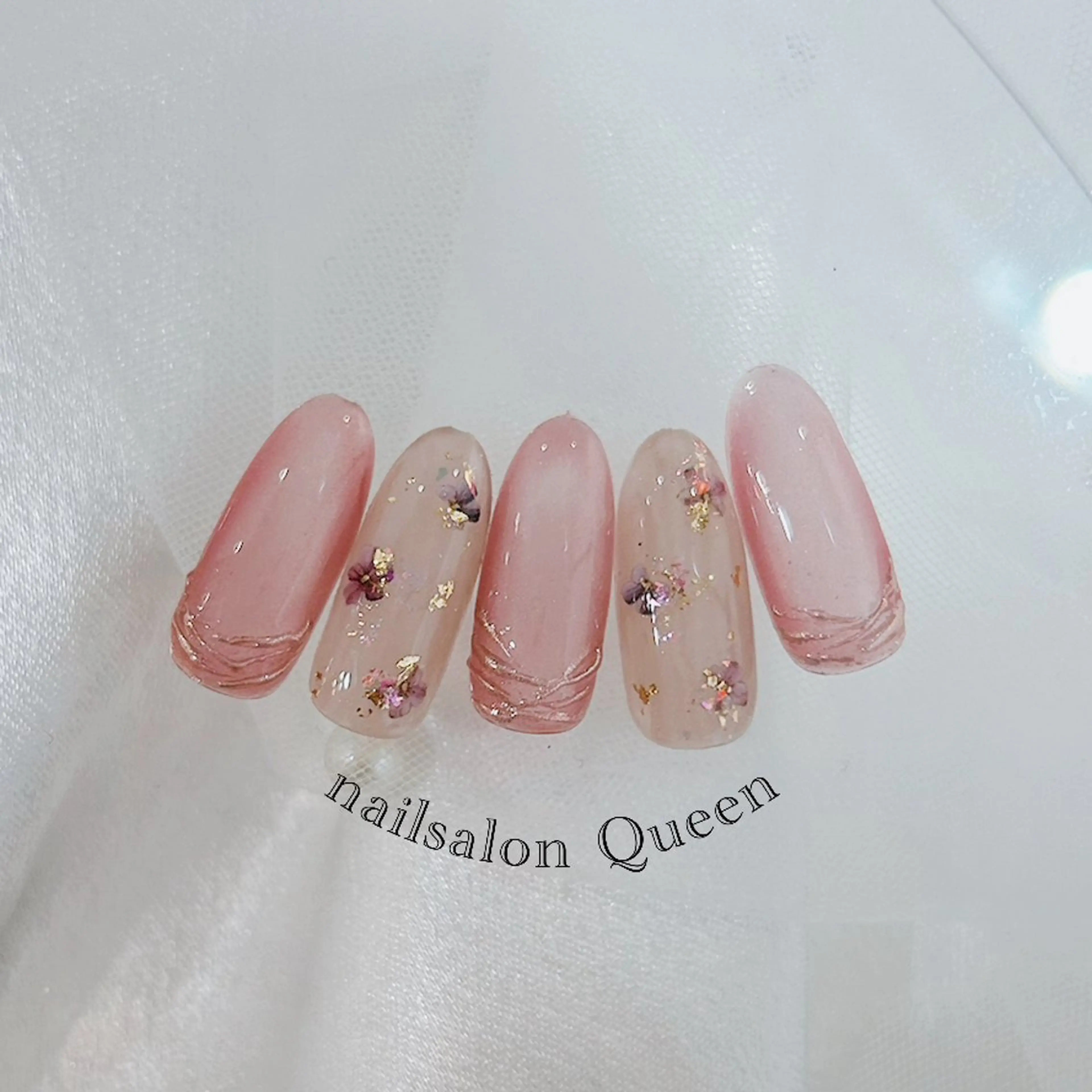 ネイル ネイルサロンクイーン 東京/新宿/大久保のネイルデザイン