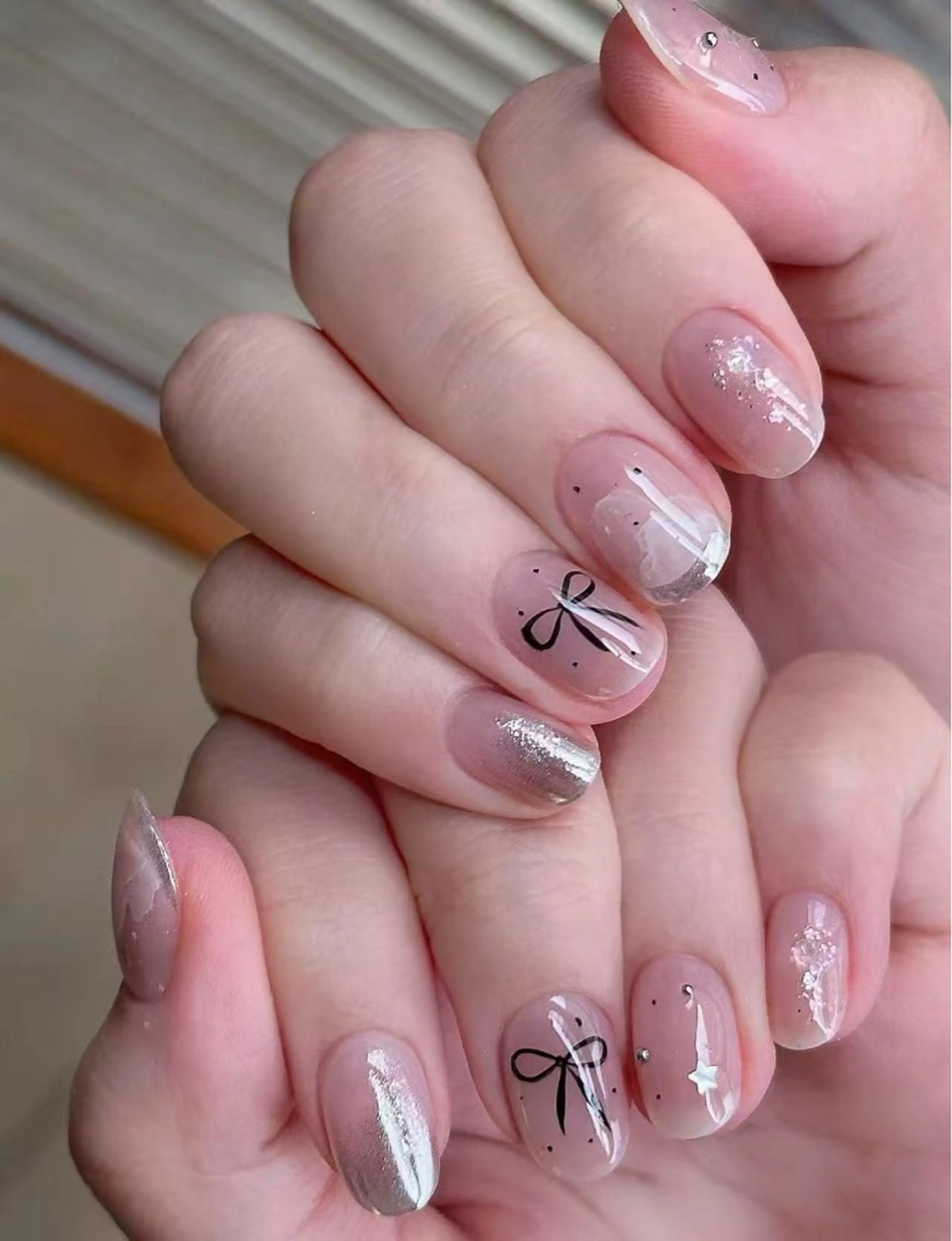 ネイル オーロラネイル フラワーネイル フットネイル フレンチネイル ジェルネイル ハンドネイル BabyYouMi nailのネイルデザイン