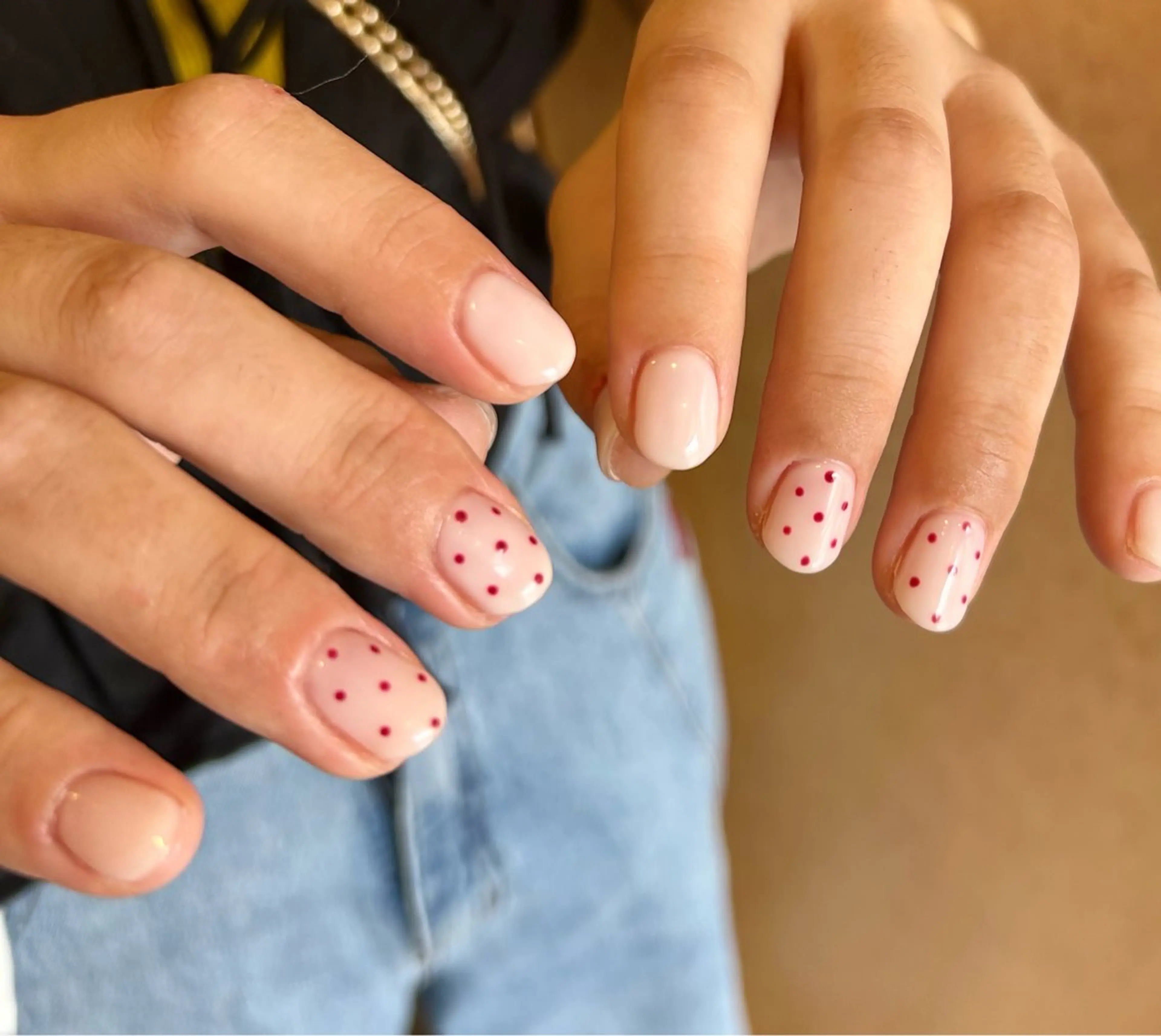 ネイル ドット シンプルネイル 木戸 有佐のネイルデザイン