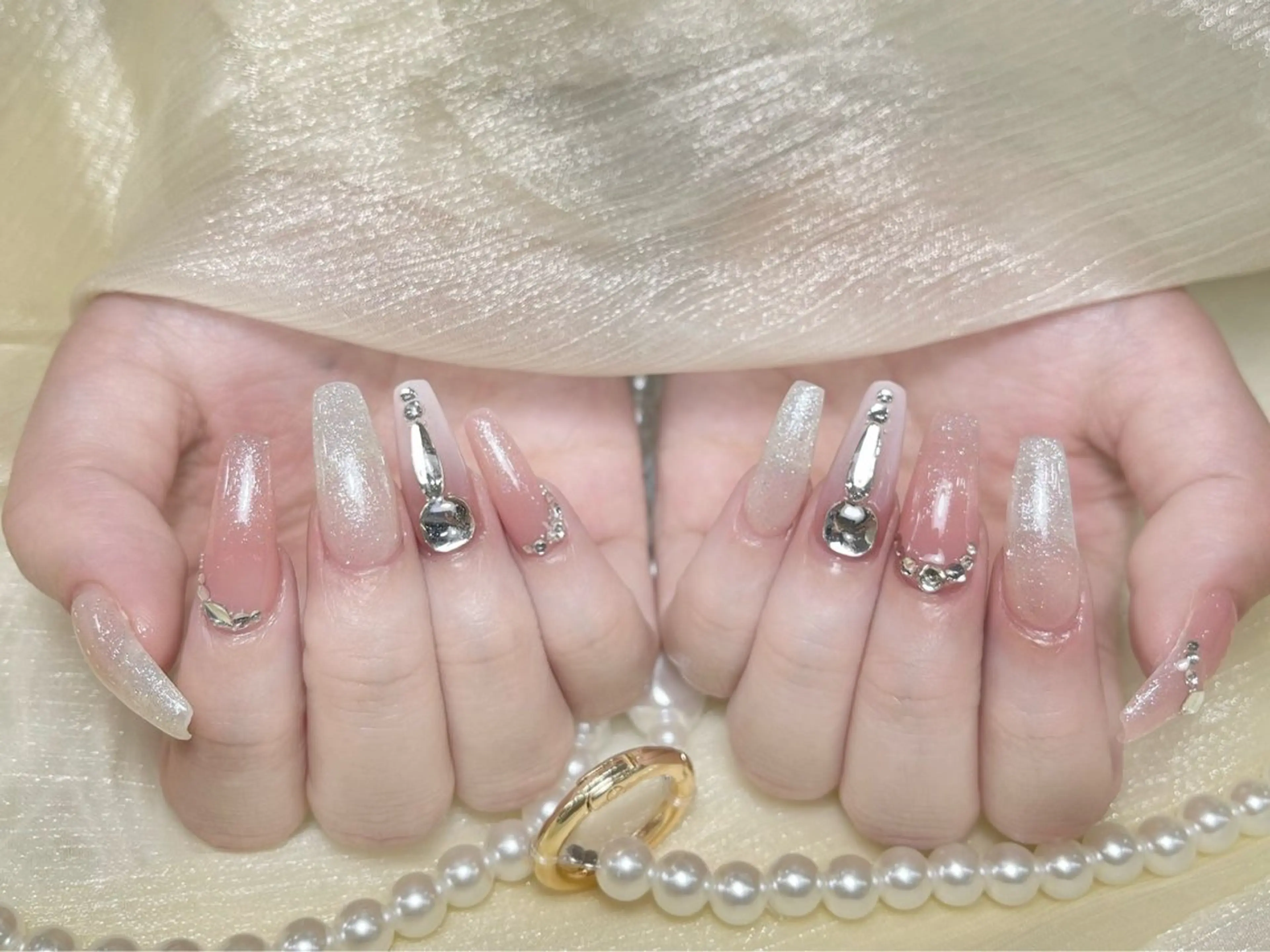 ミディアム ヒエン NAILのネイルデザイン