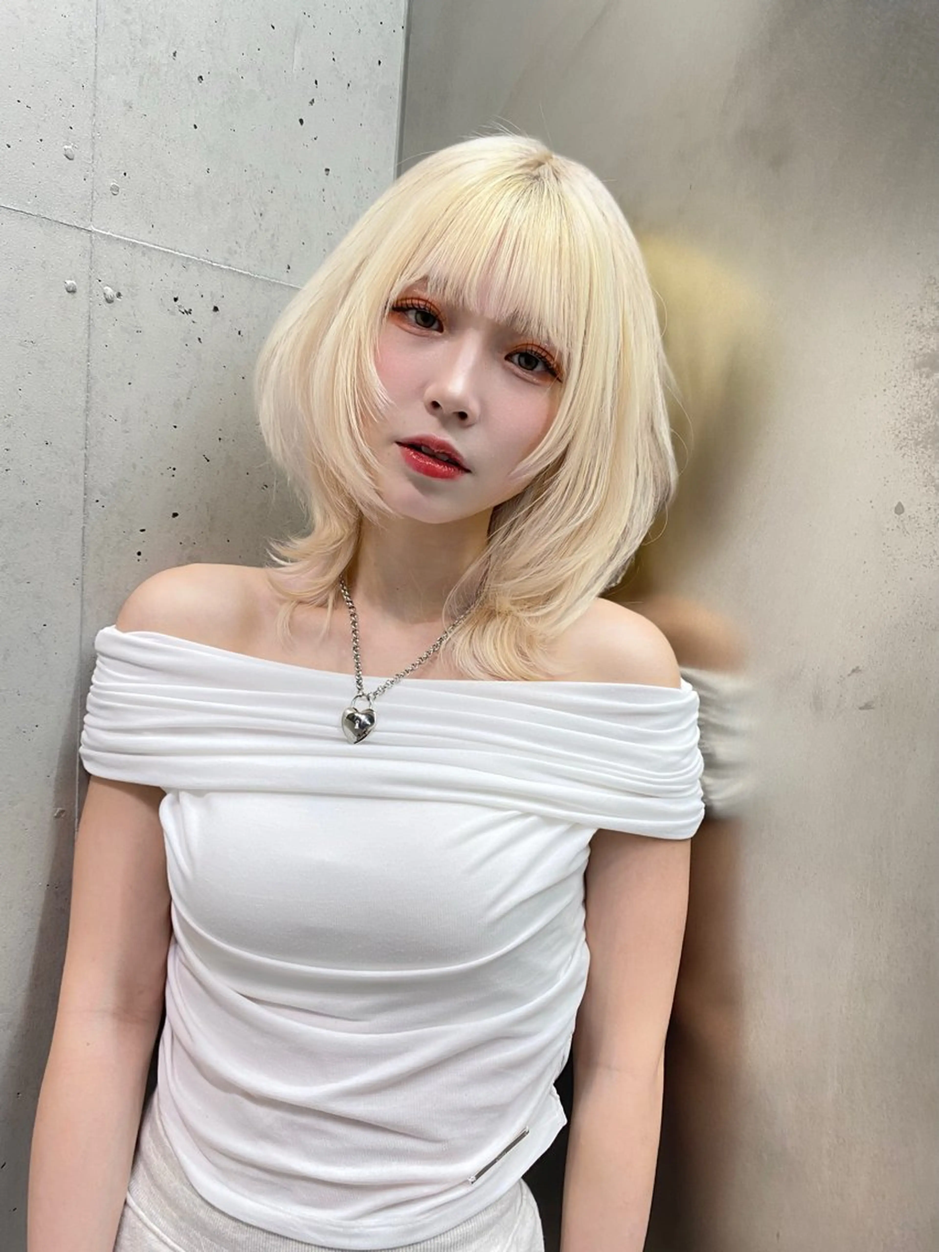 ミディアム カット ヘアカラー トリートメント 韓国/レイヤー/艶髪 ルキアのヘアスタイル