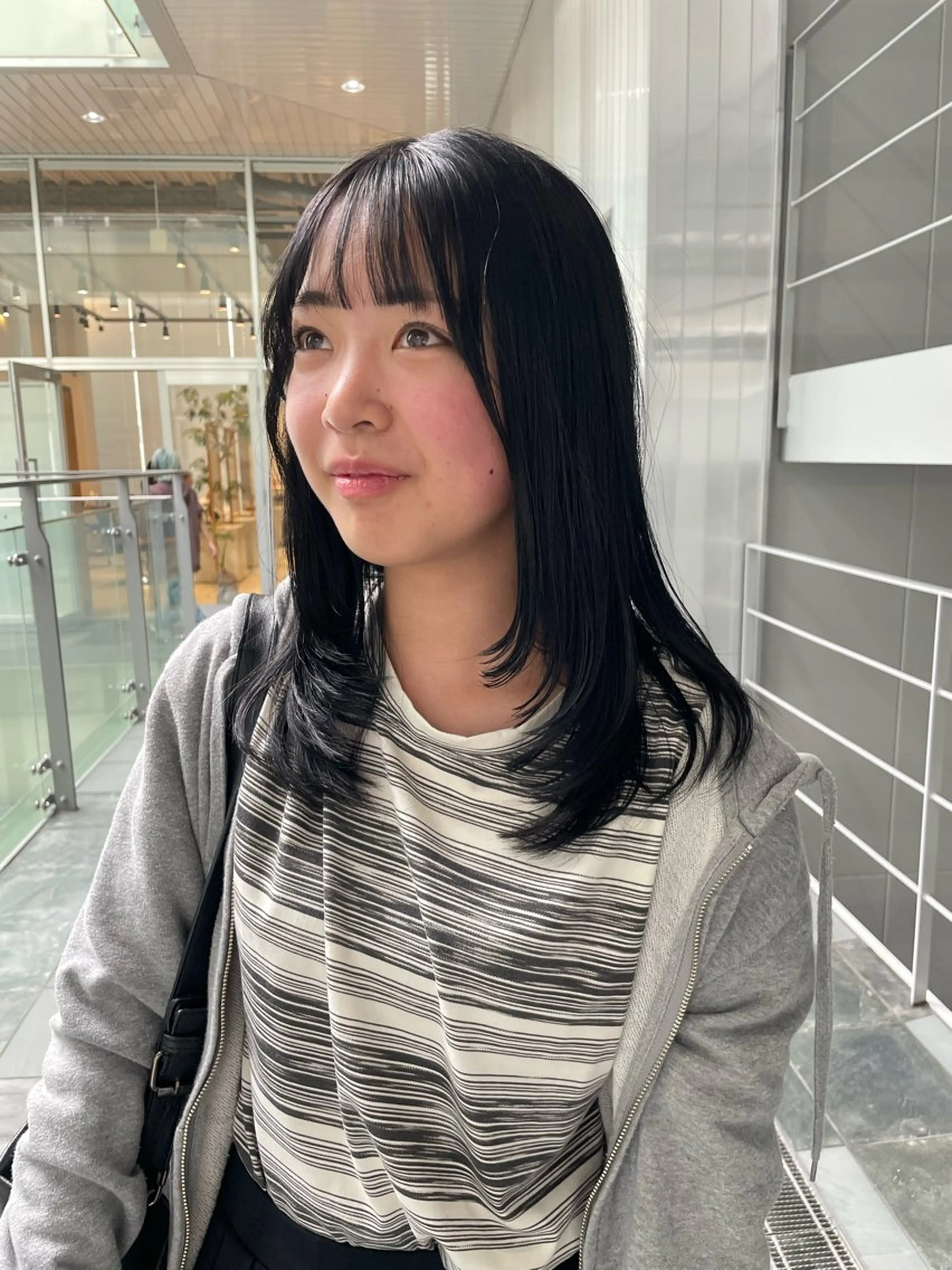 ミディアム 栄　mighty by H所属・不破一輝/栄/矢場町 ボブ/レイヤー/艶髪のヘアスタイル