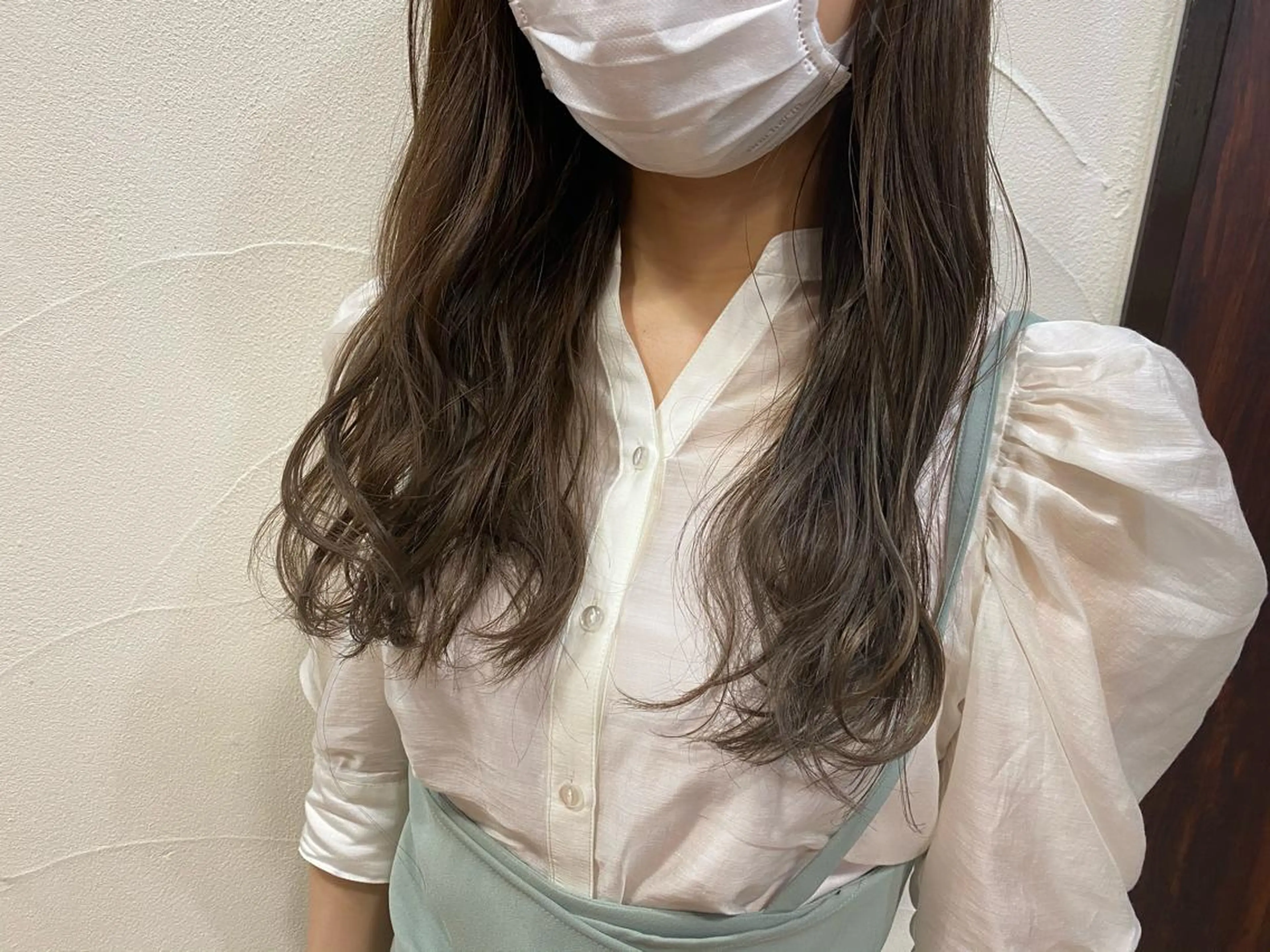 ロング カラー ベージュカラー ブリーチ グレージュ ハイライトカラー ハイライト SUPREME HAIR 船橋店所属・サプリームヘア 飯田みち瑠のヘアスタイル