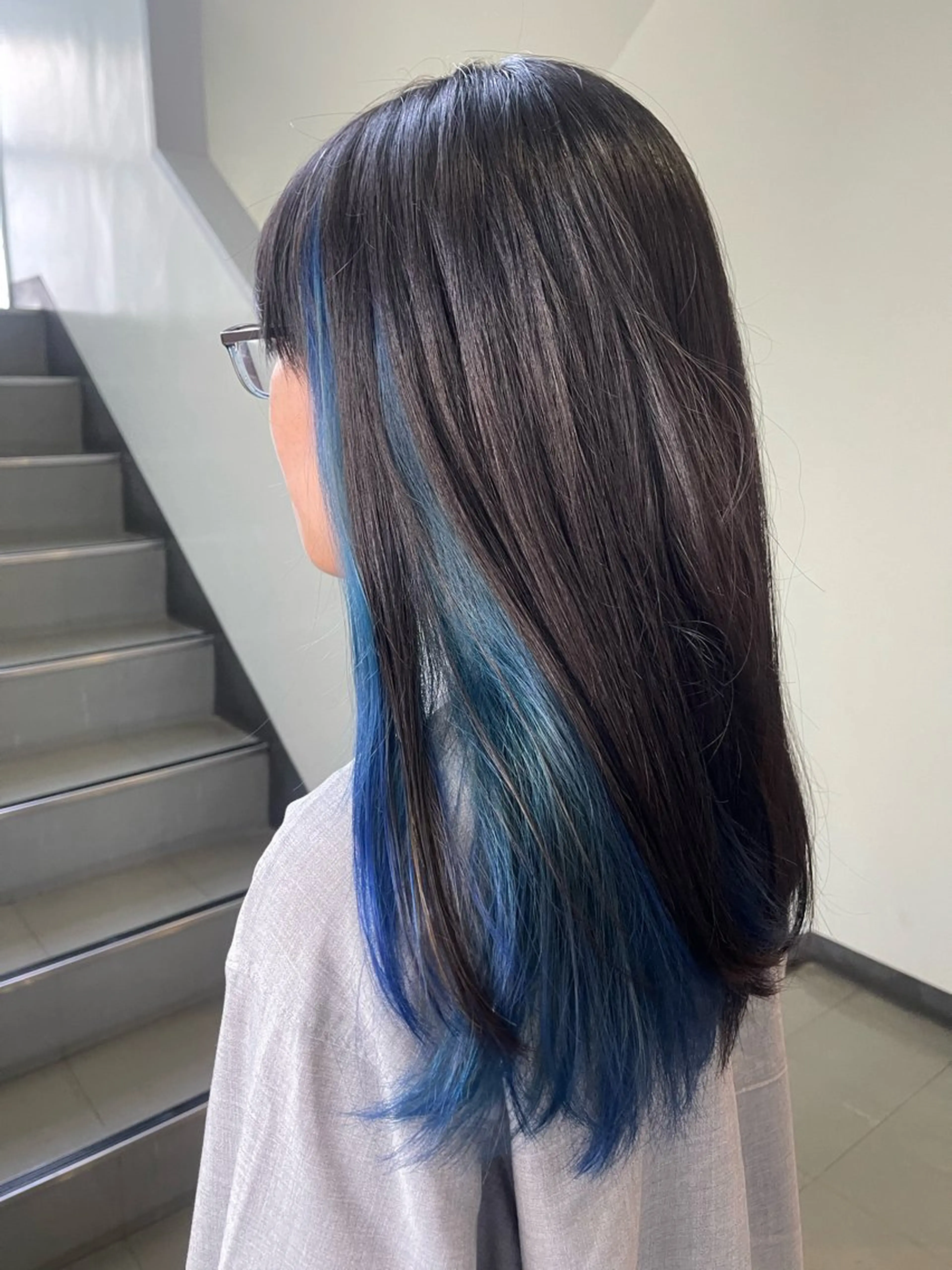 ロング カラー ヘアカラー オーストヘアー ミコ所属・岩谷/ブリーチ 🫧透明感カラーのヘアスタイル