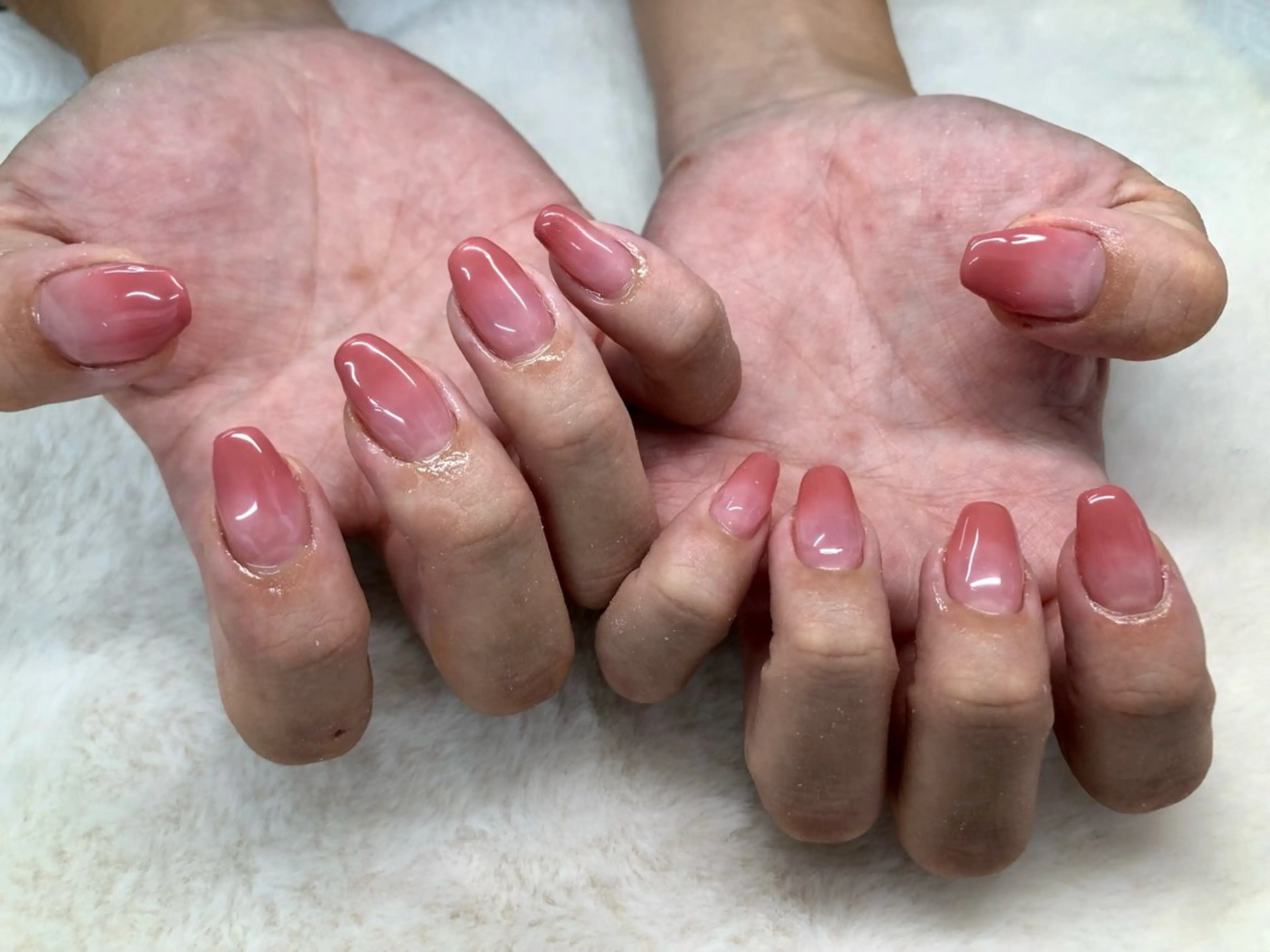 ネイル ジェルネイル グラデーション パラジェル ピンク ハンドネイル ハンドケア 心斎橋Salon Epokkuのネイルデザイン