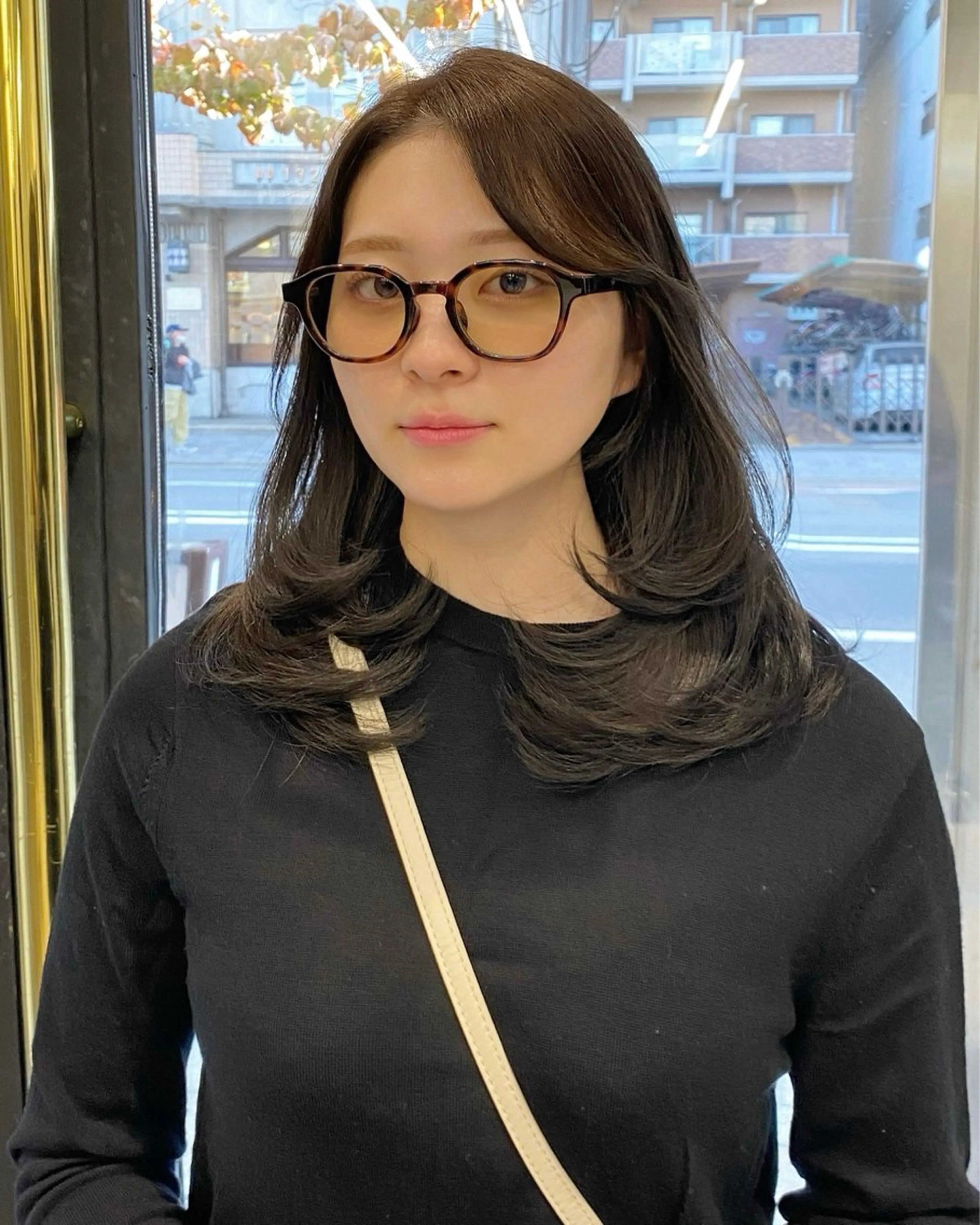 ミディアム カラー ベージュカラー レイヤーカット レイヤー/艶カラー /韓国ヘア/高松のヘアスタイル