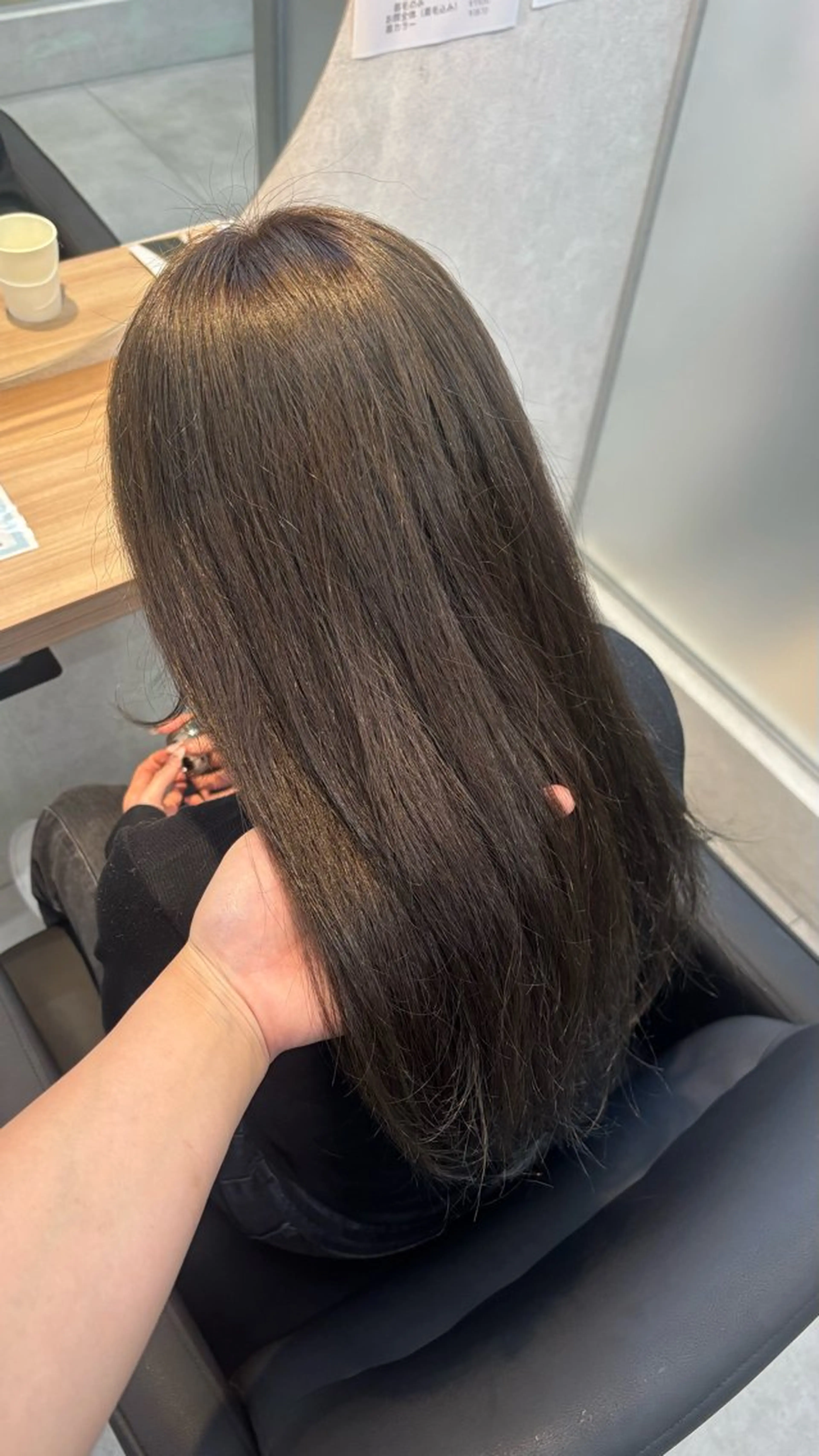 カラー ヘアカラー 米倉 陽菜のヘアスタイル