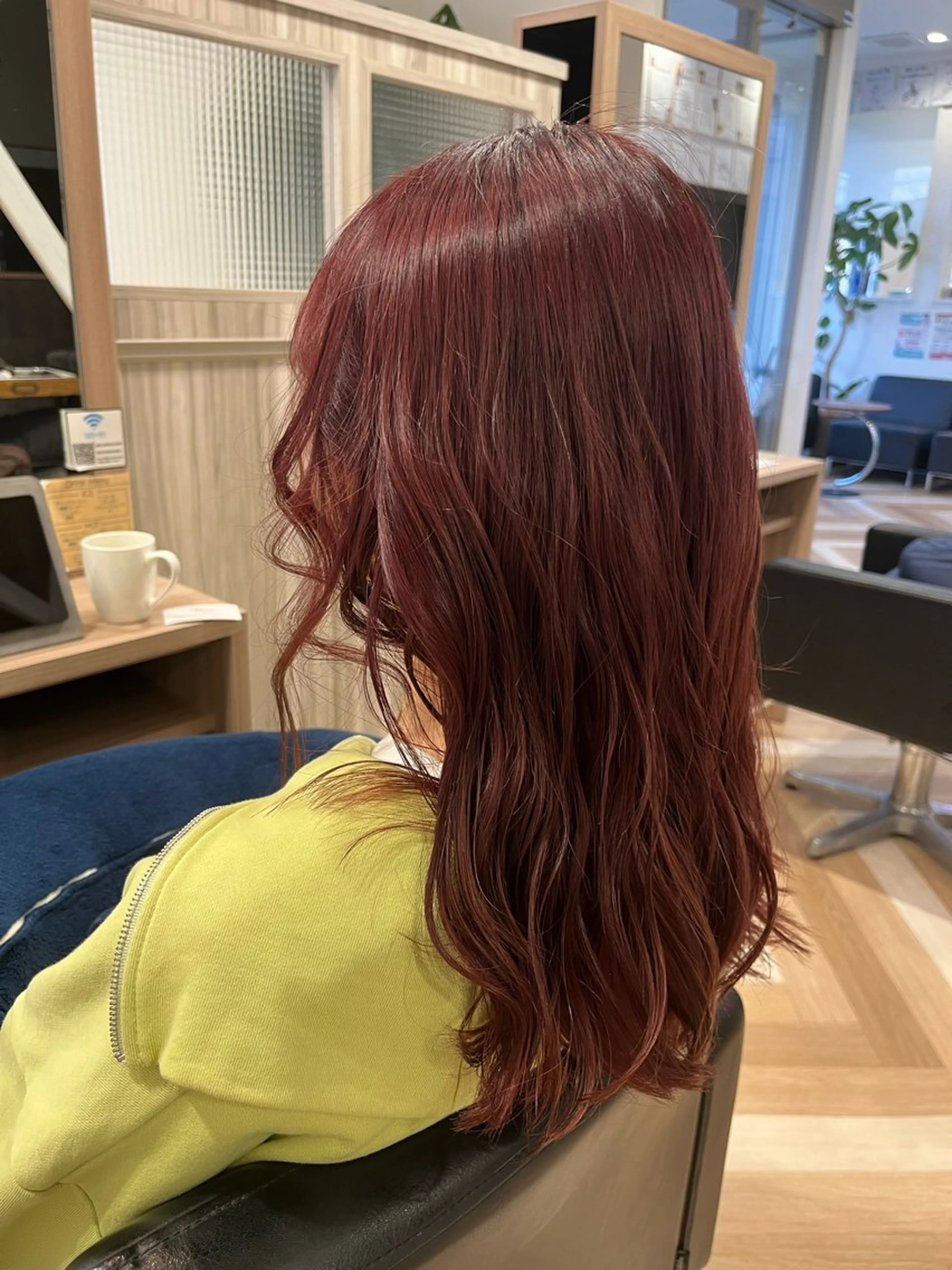 ロング カラー レッドカラー ヘアカラー ✨山岸　泰輝 ARISE✨のヘアスタイル