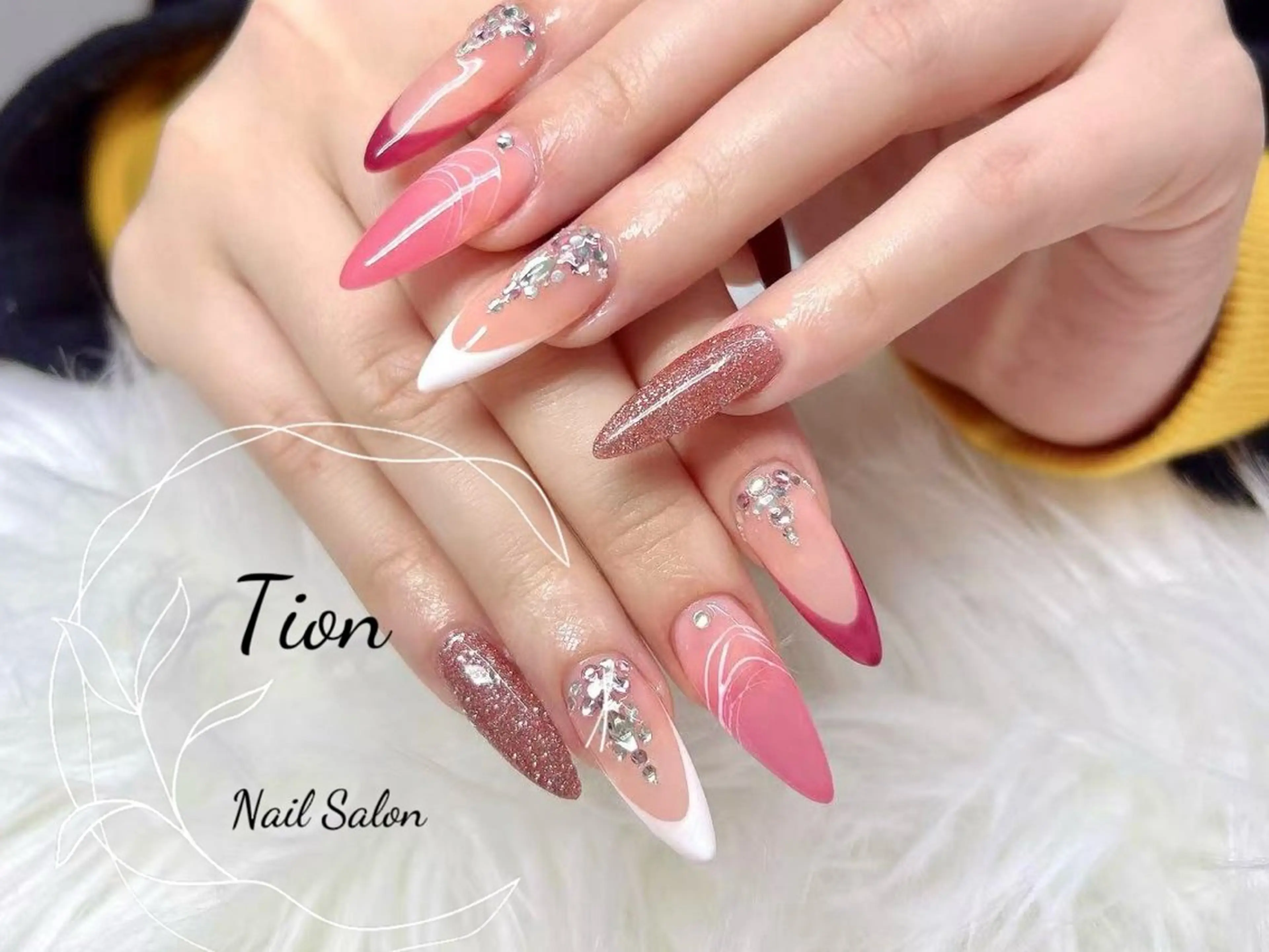ネイル チークネイル 長さ出し フットネイル フレンチネイル ジェルネイル Nailsalon Tion武蔵小杉店所属・Nailsalon Tion武蔵小杉店のネイルデザイン