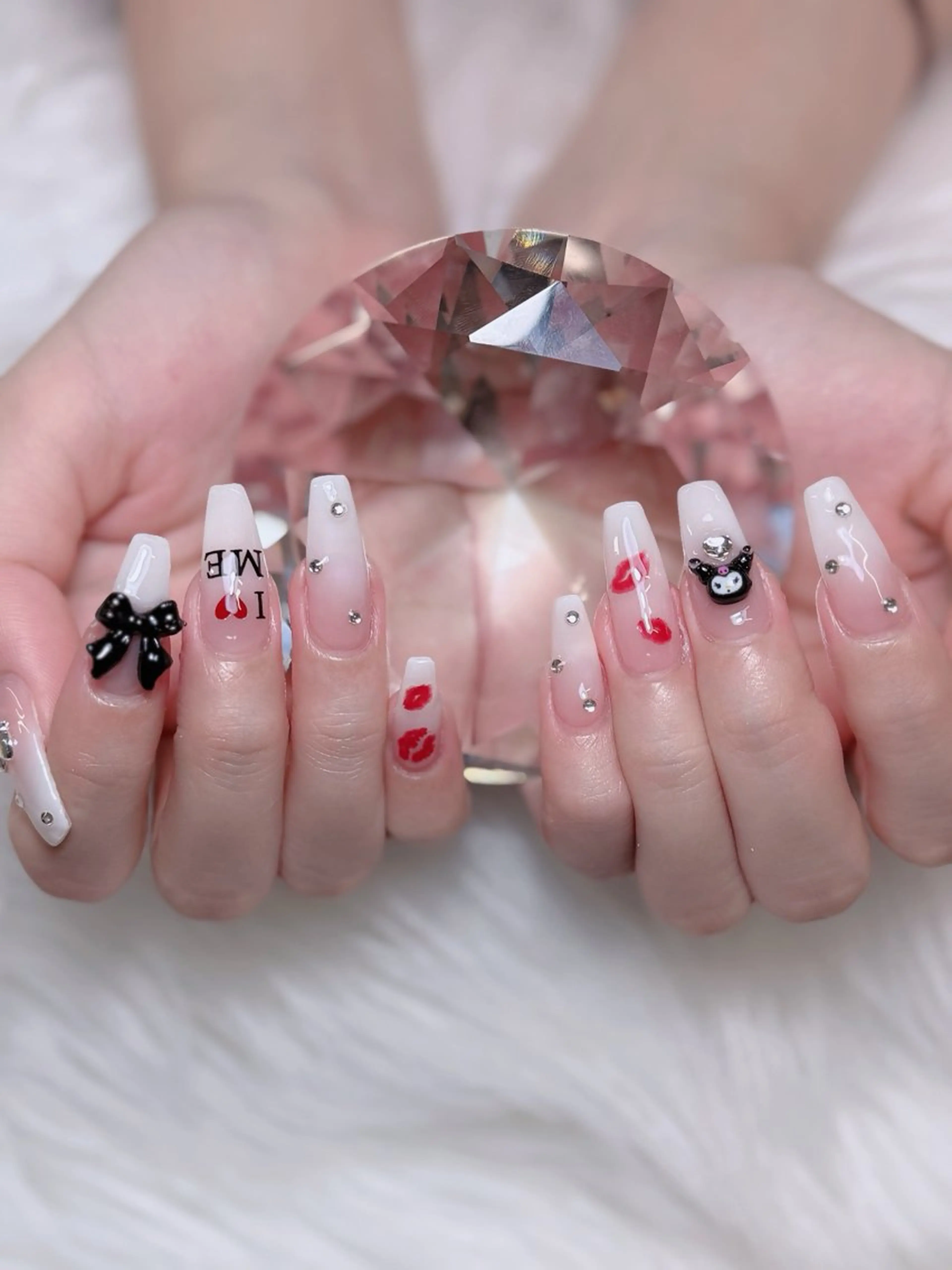 ネイル オーロラネイル チークネイル フットネイル フレンチネイル 韓国ネイル ハンドネイル Lumi Nail 新大久保3‘のネイルデザイン