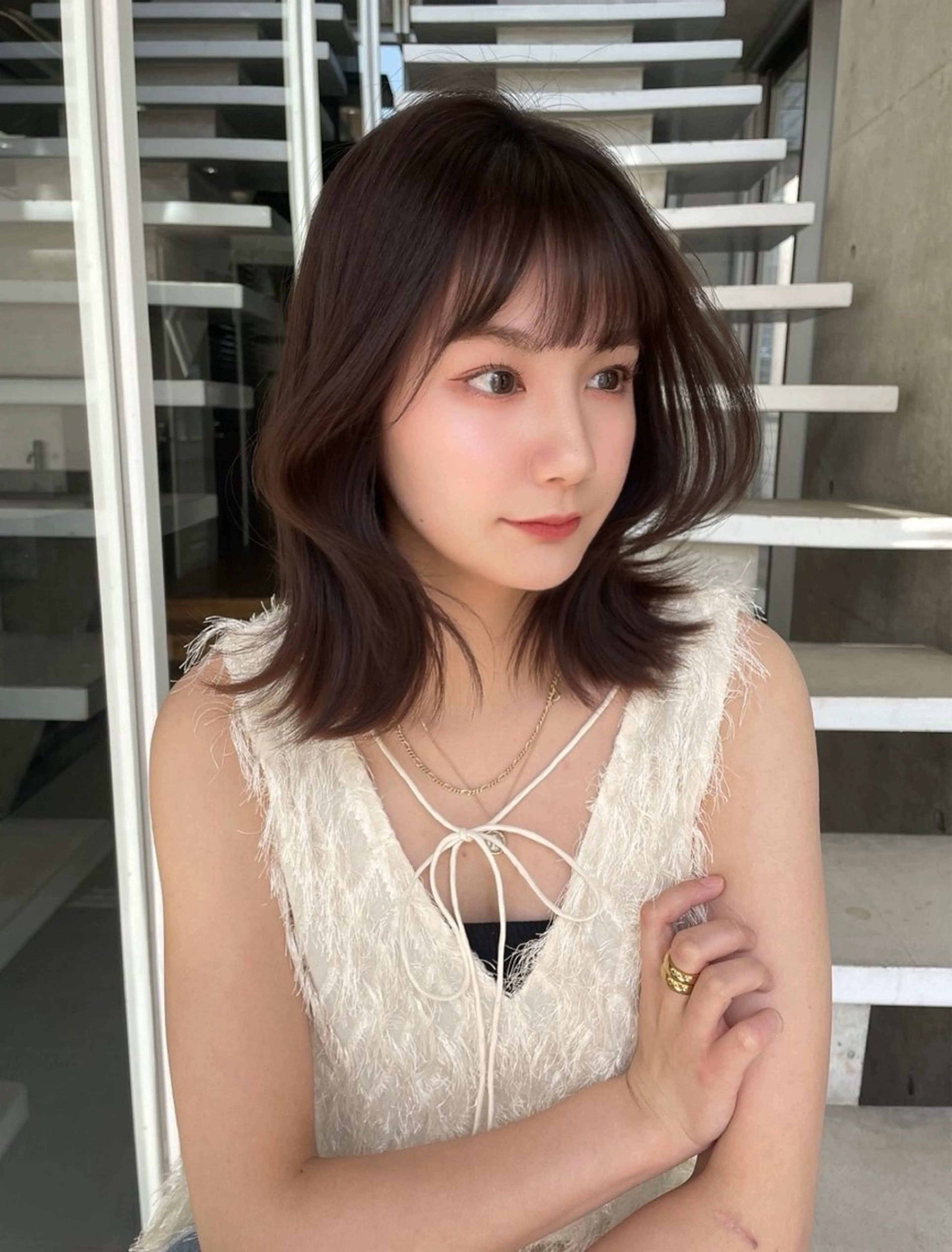 ミディアム 顔まわりレイヤー レイヤーカット カット ヘアカラー トリートメント レイヤーカット🎀 kanaのヘアスタイル