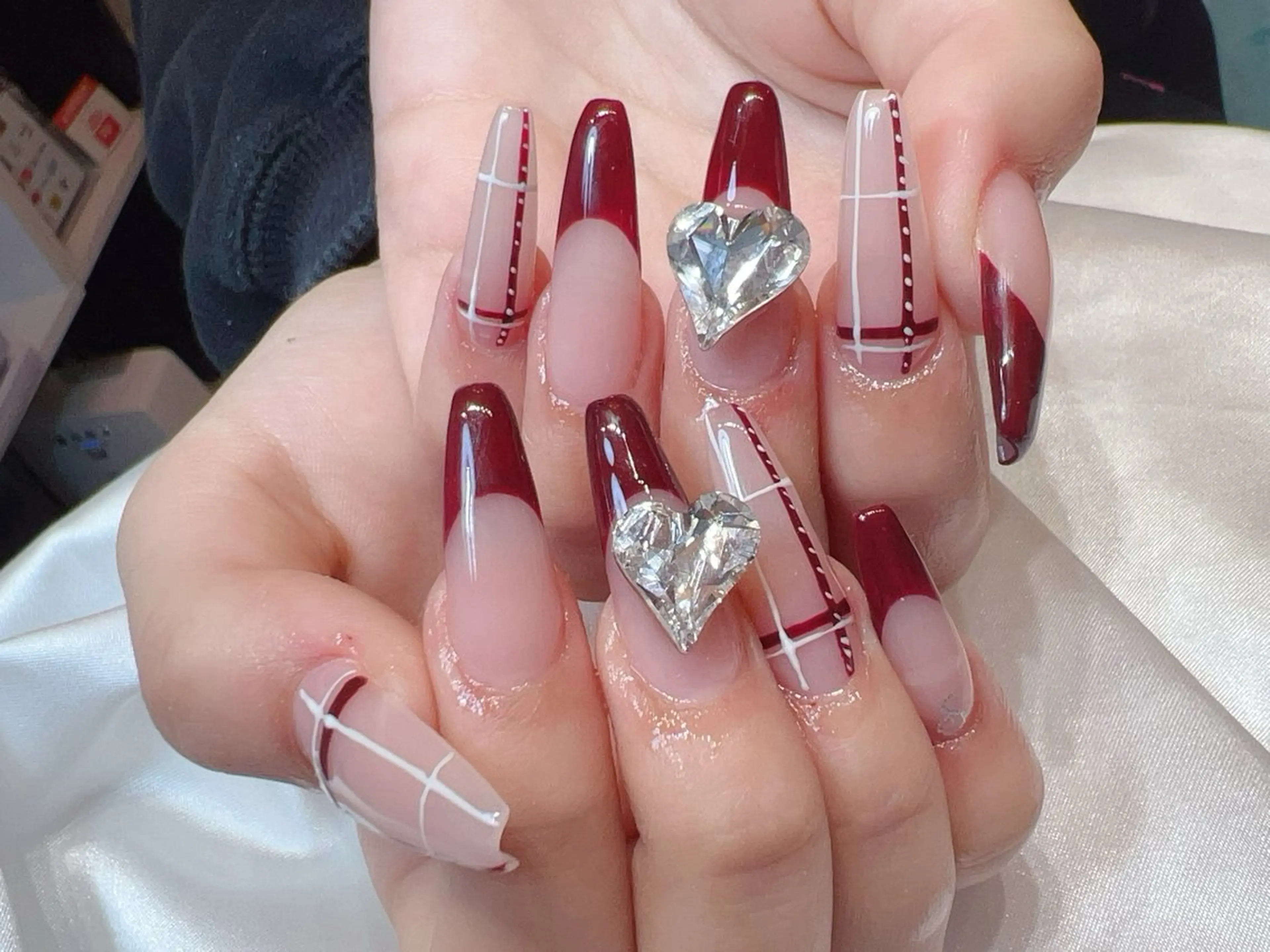 ネイル フレンチネイル ハンドネイル bijou nails所属・bijou nails　蓮のネイルデザイン