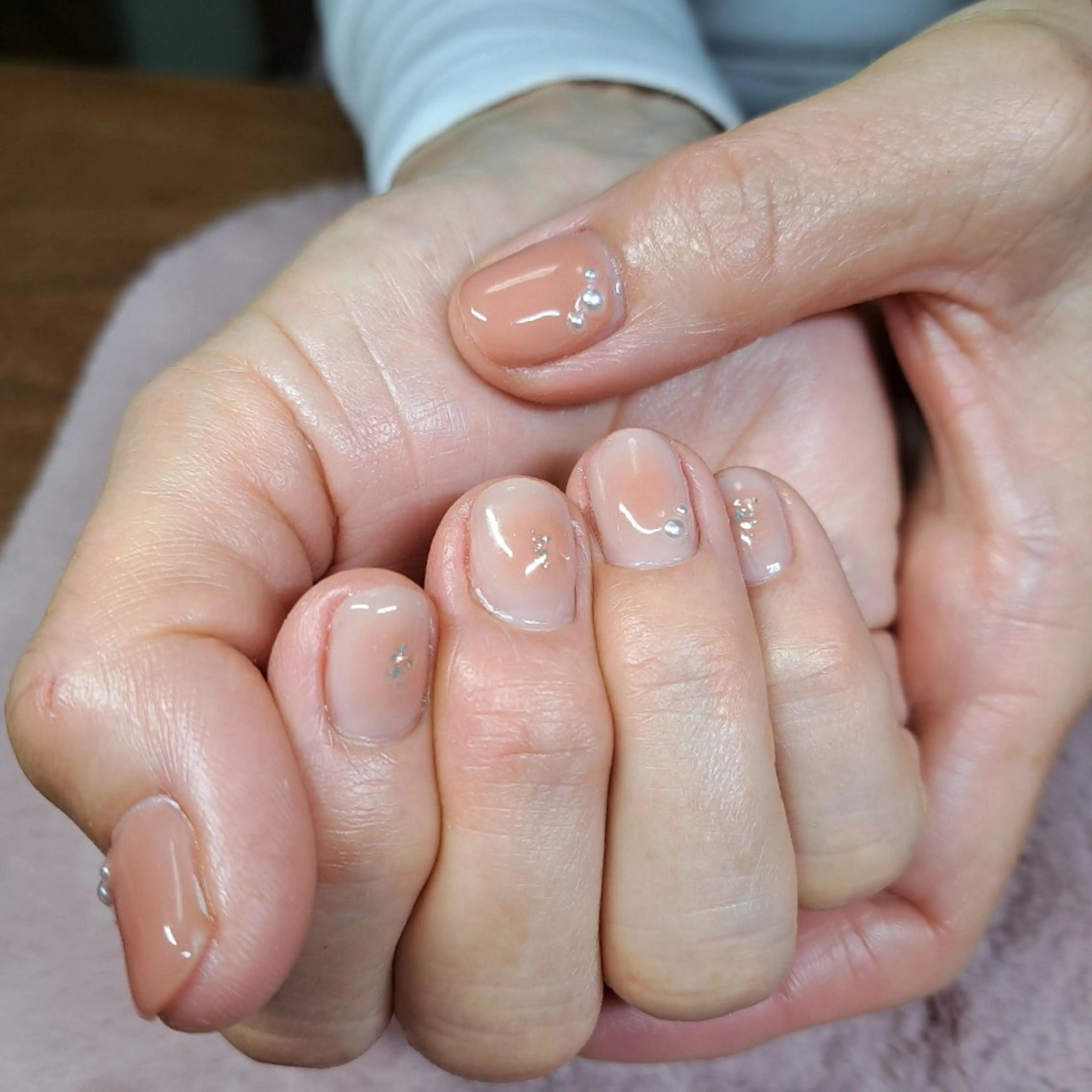 ネイル チークネイル HAYASHI  Nのネイルデザイン