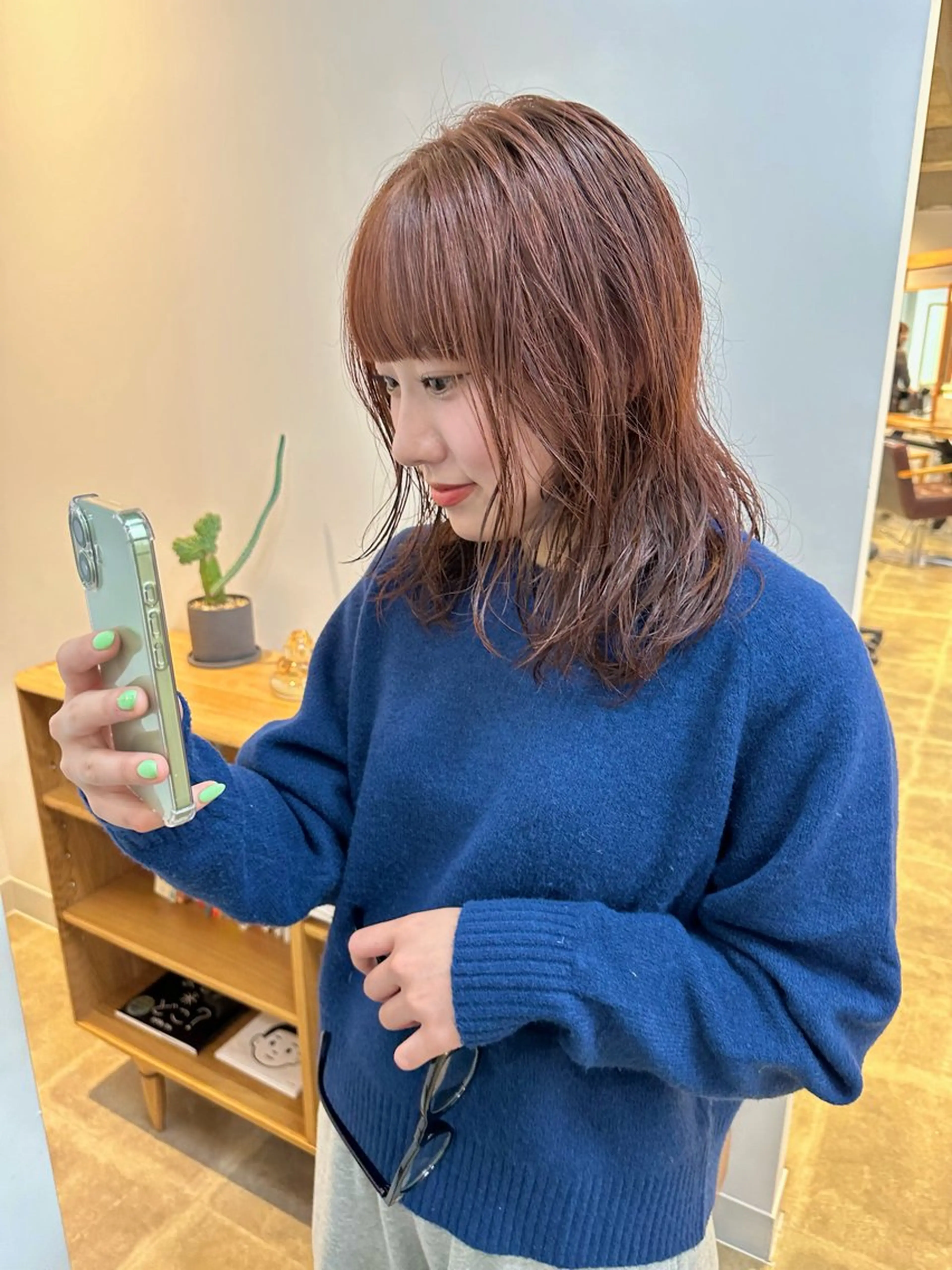 ミディアム ミディアムパーマ オレンジブラウン あこ/四日市レイヤー /四日市パーマのヘアスタイル