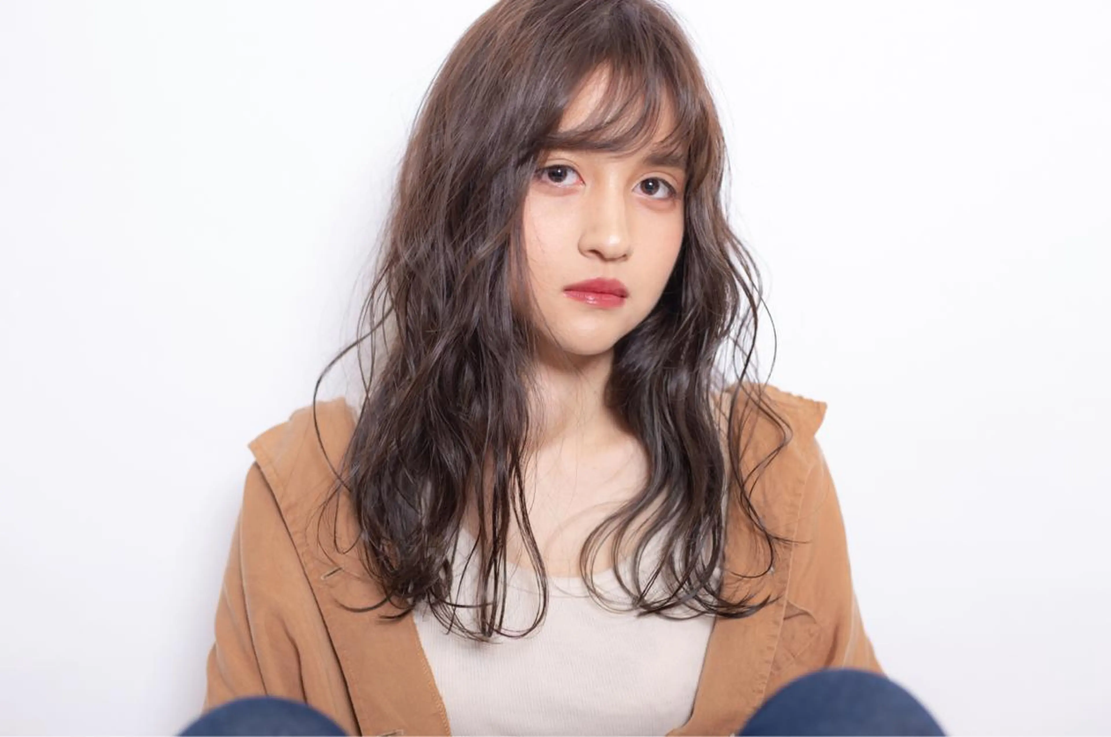 ロング カラー 榎園 由美のヘアスタイル