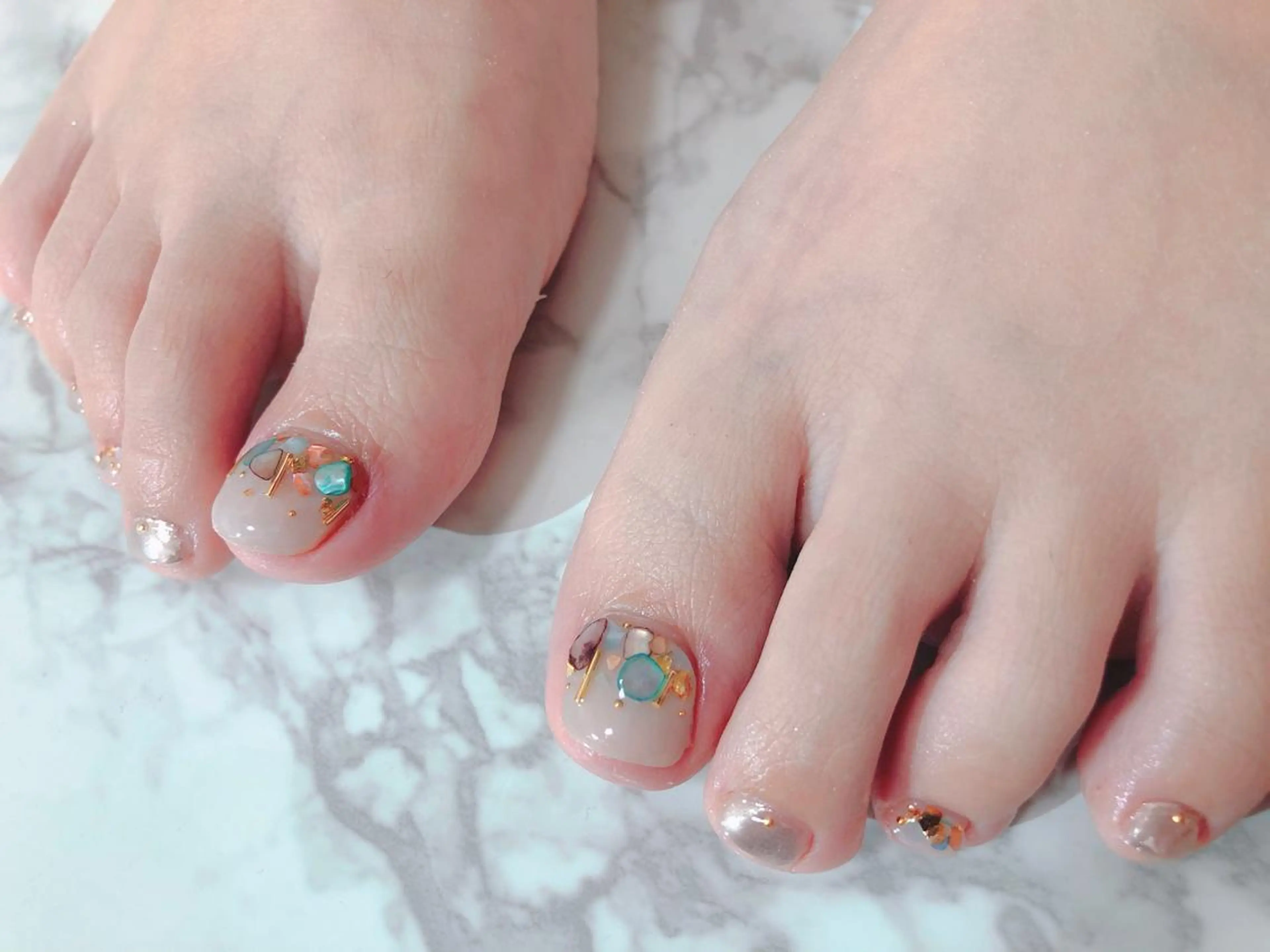 ネイル フットネイル Regaro i.sのネイルデザイン