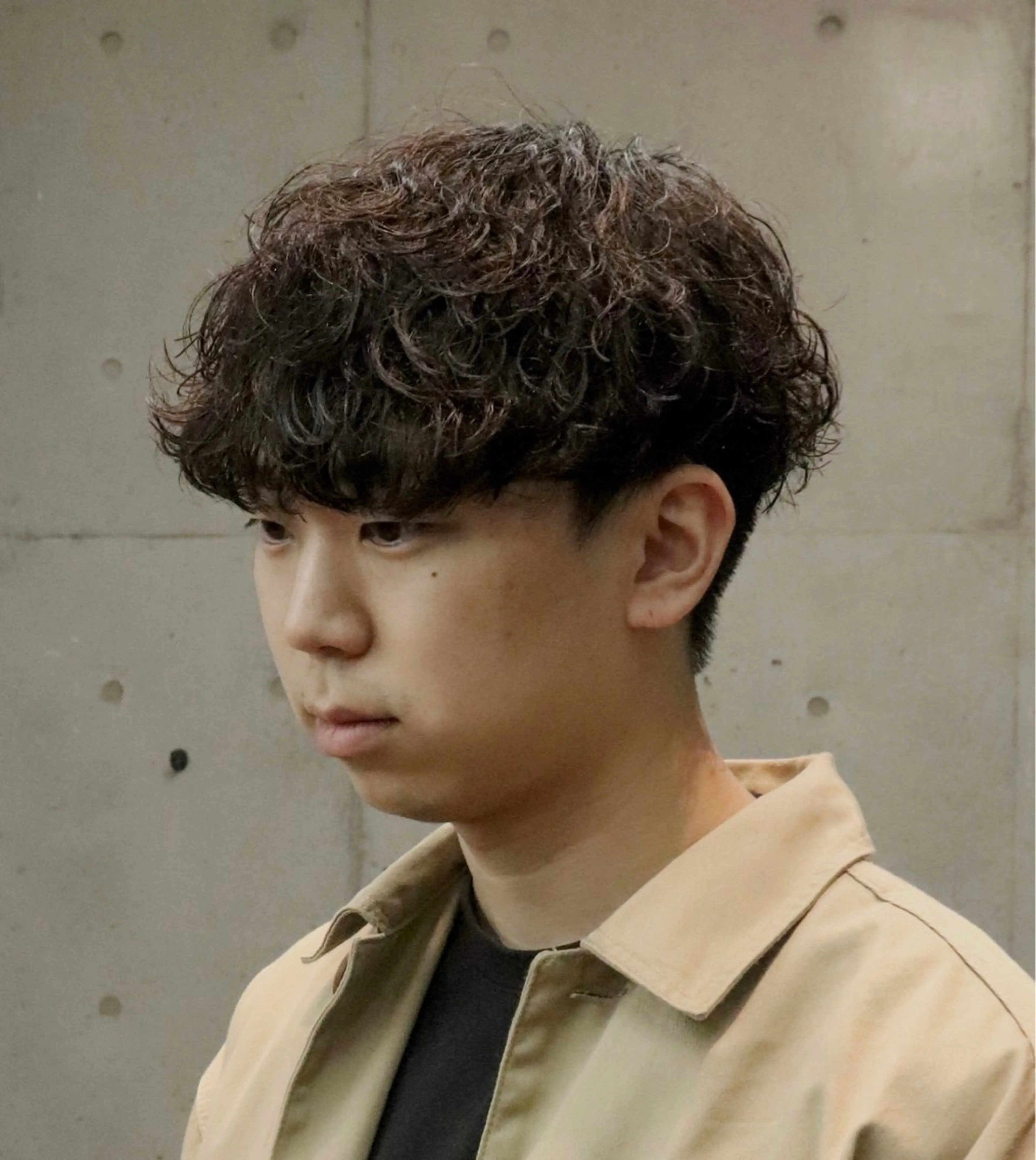 ミディアム パーマ メンズ ミディアムパーマ メンズパーマ 波巻きパーマ スパイラルパーマ SPIN-OFF SHIFT所属・🌀パーマ特化 美容師🌀/しゅんのヘアスタイル