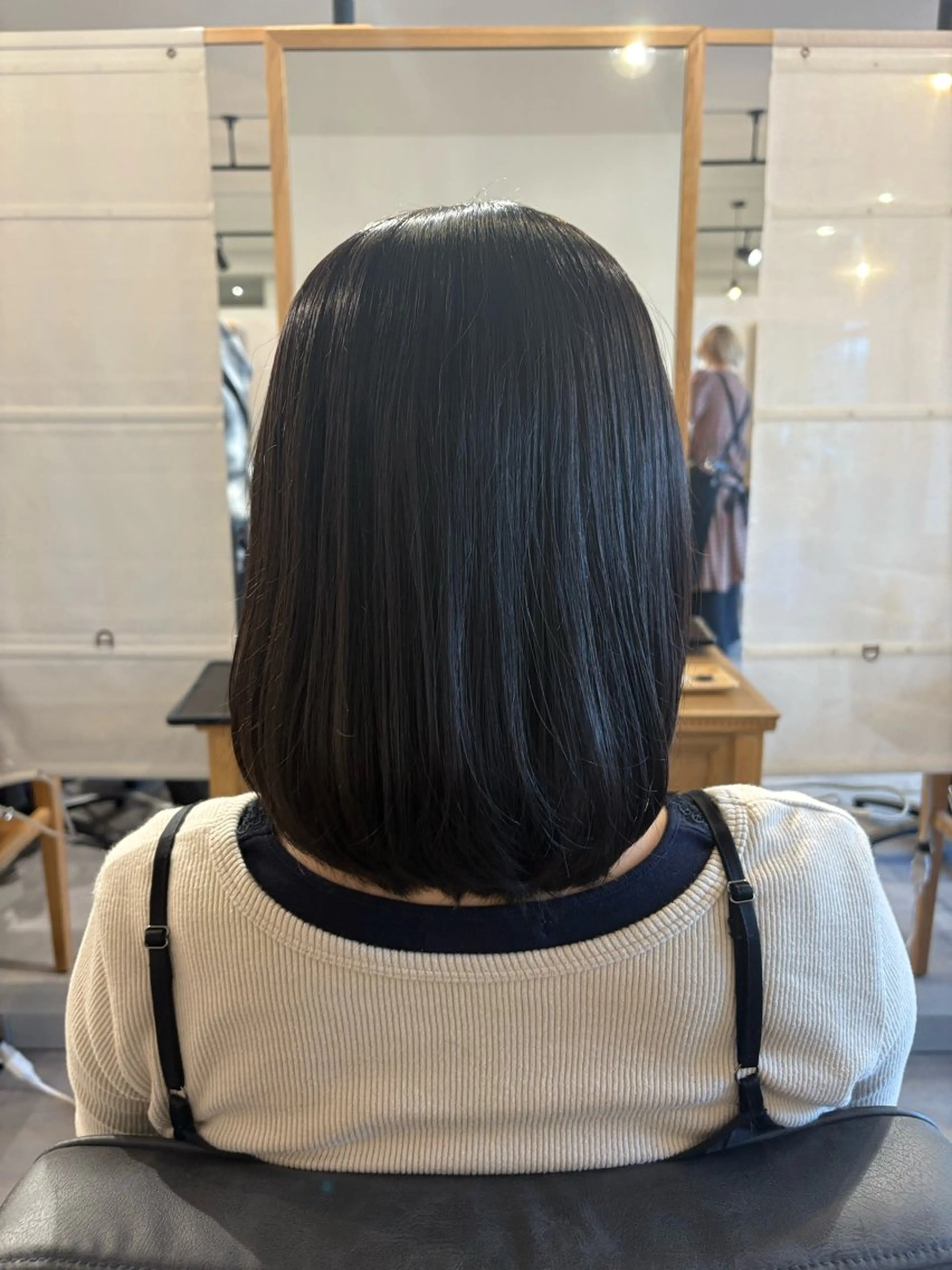 ミディアム 岬 怜奈のヘアスタイル