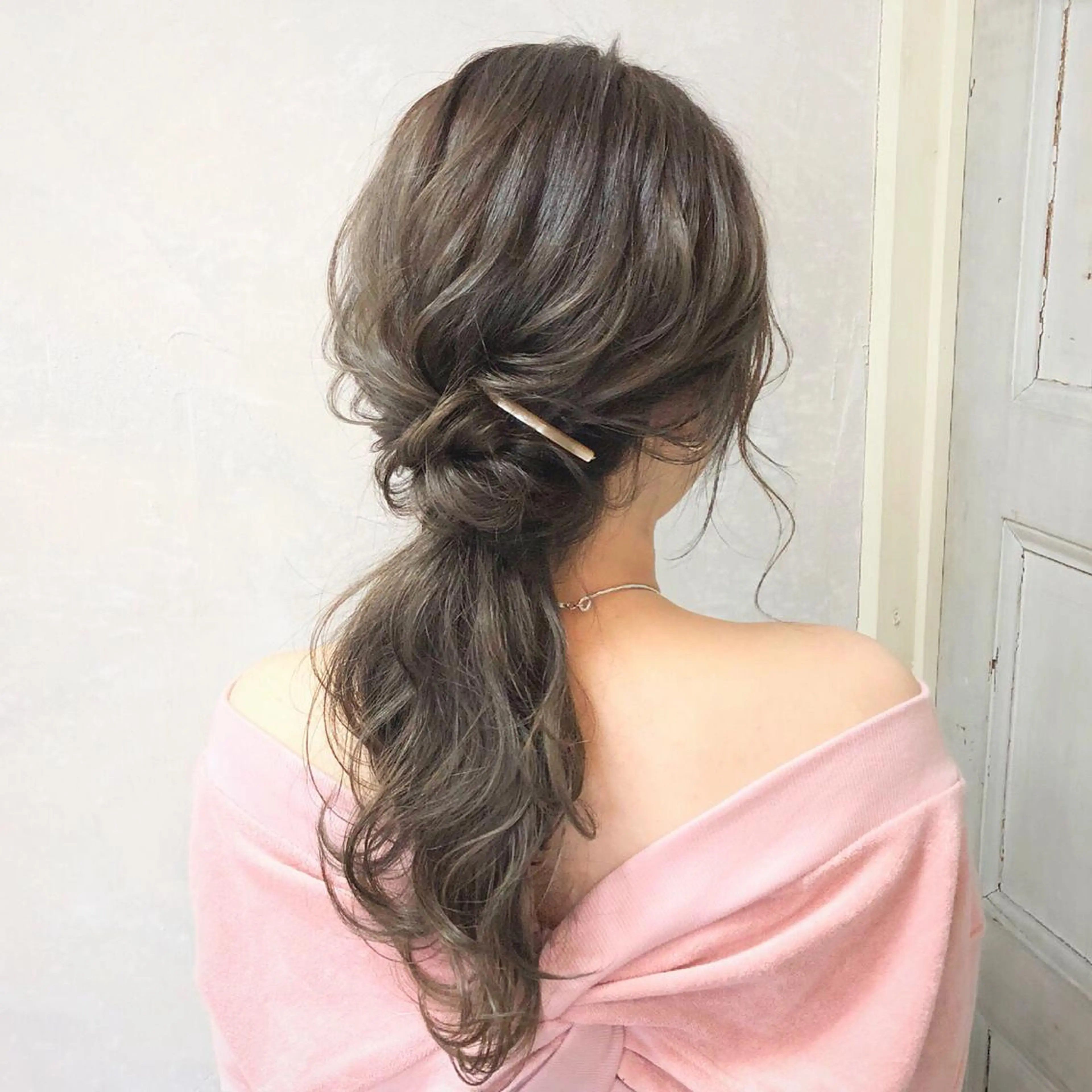 ロング カラー ヘアアレンジ グレージュ autre所属・大久保 ひでなりのヘアスタイル