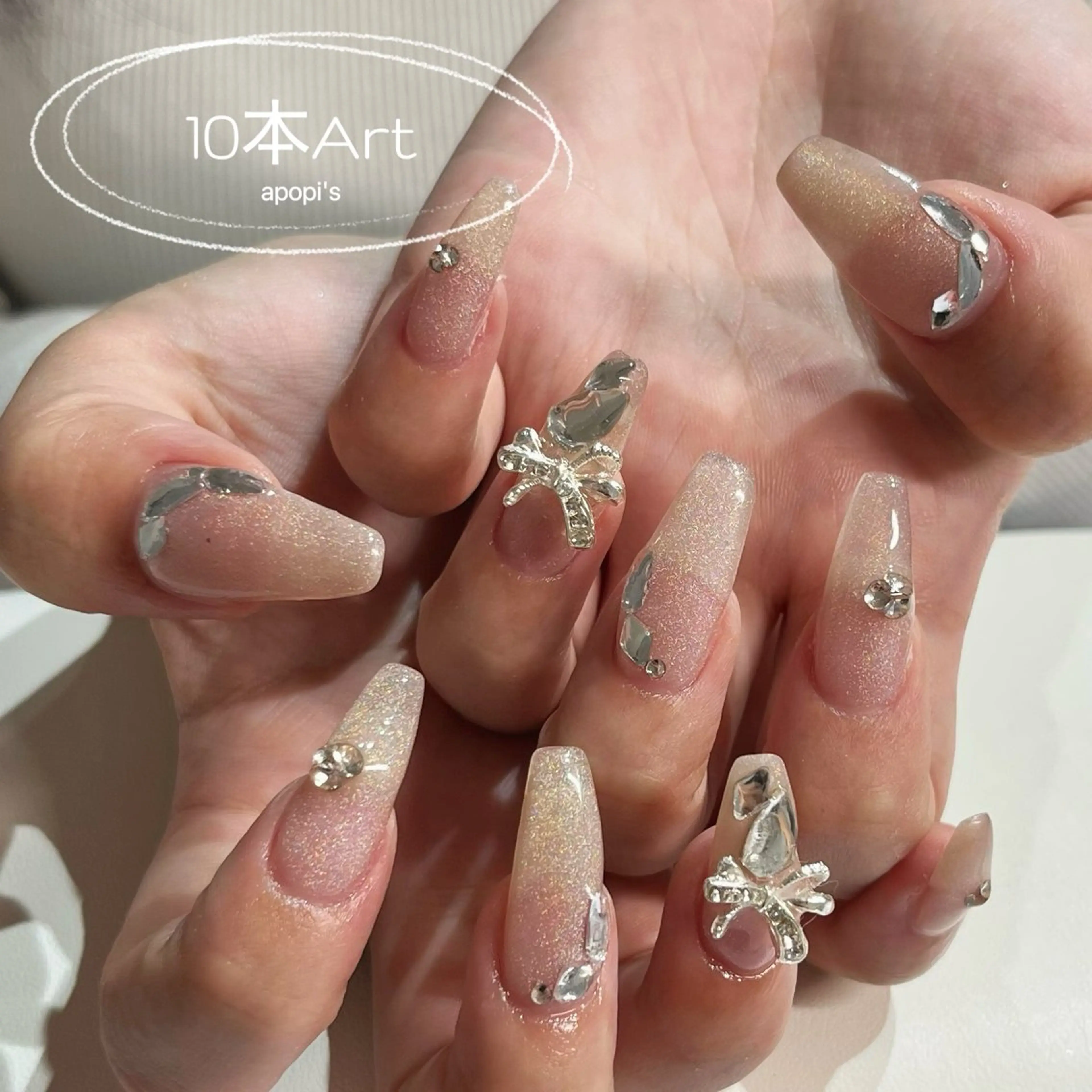 ネイル リボン ハンドネイル apopi's所属・apopis＊ close23:00のネイルデザイン