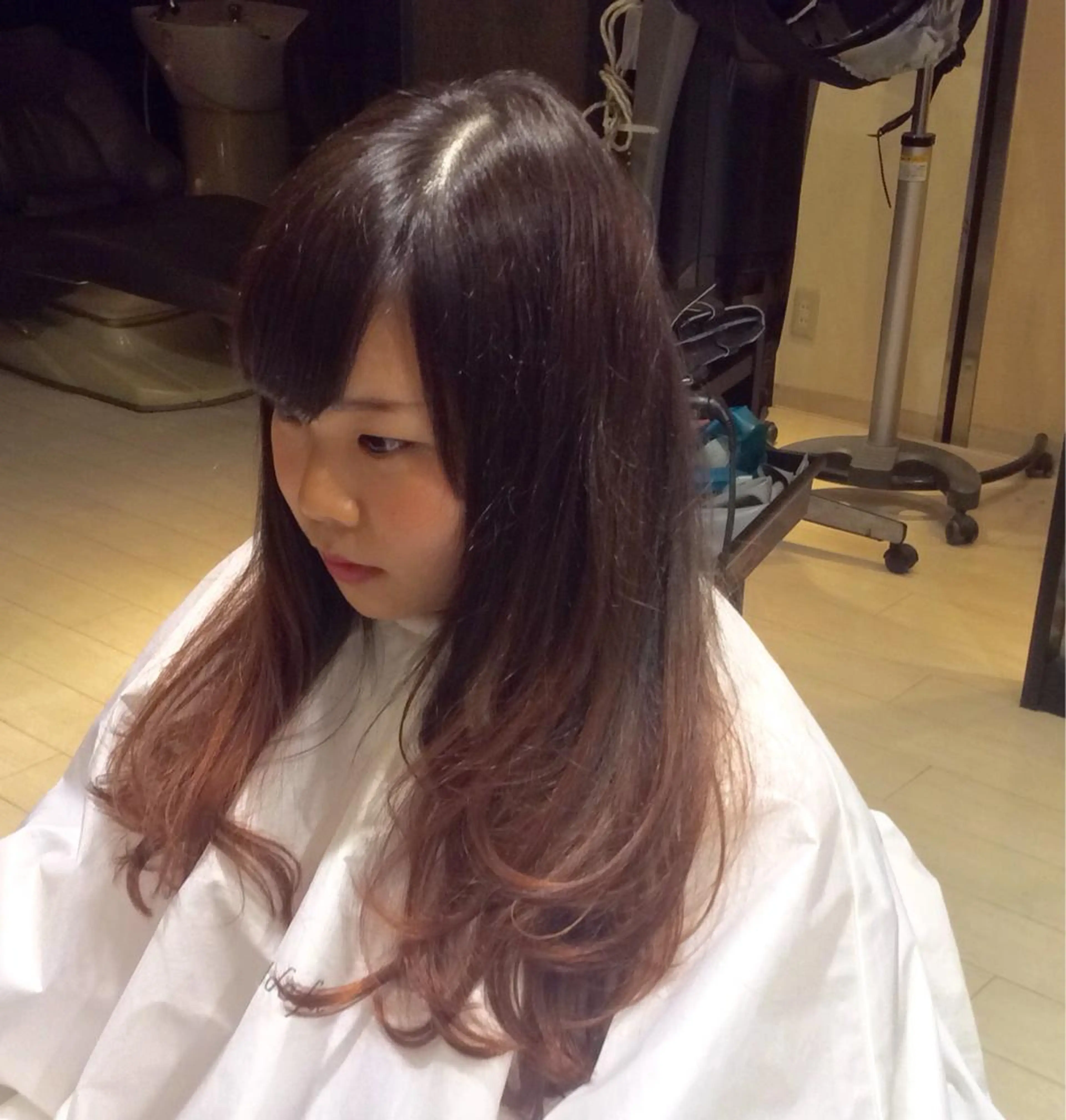 ロング カラー グラデーションカラー カット ヘアカラー トリートメント 山本 将史のヘアスタイル