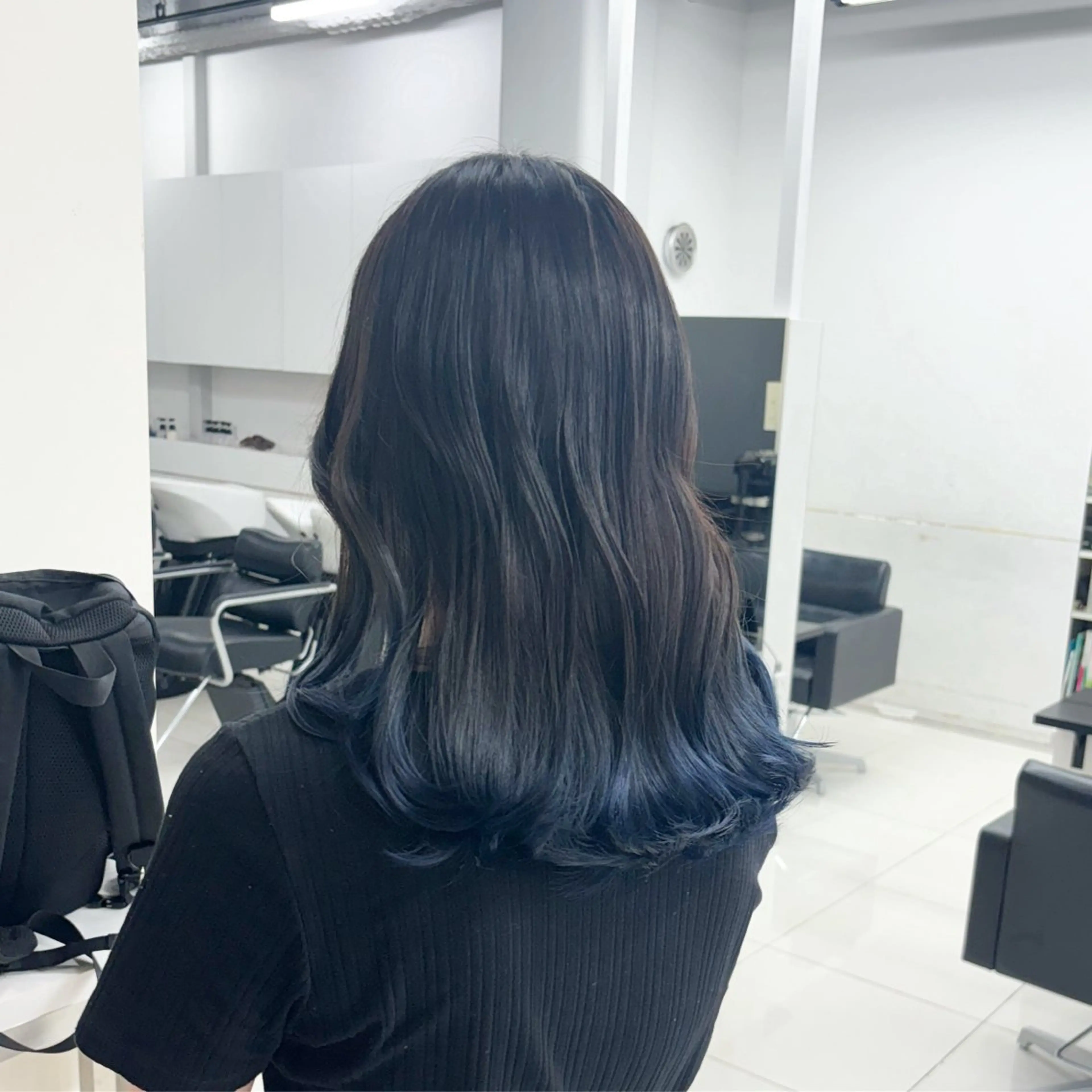 ミディアム カラー ブルーカラー グラデーションカラー ヘアカラー トリートメント ⭐️無料!カット モデル募集⭐️夕貴のヘアスタイル
