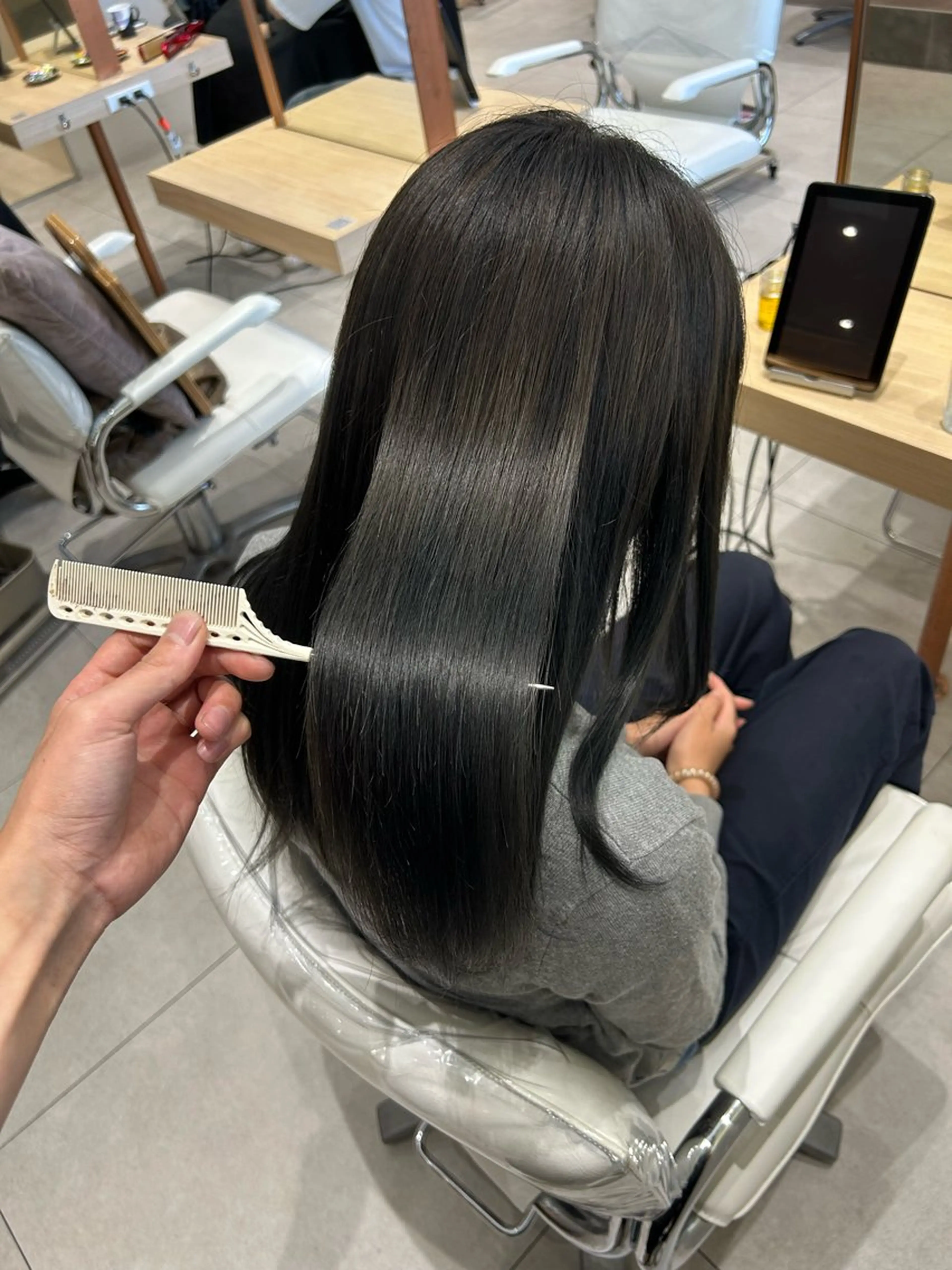 ロング カット トリートメント 美髪矯正 蓮のヘアスタイル