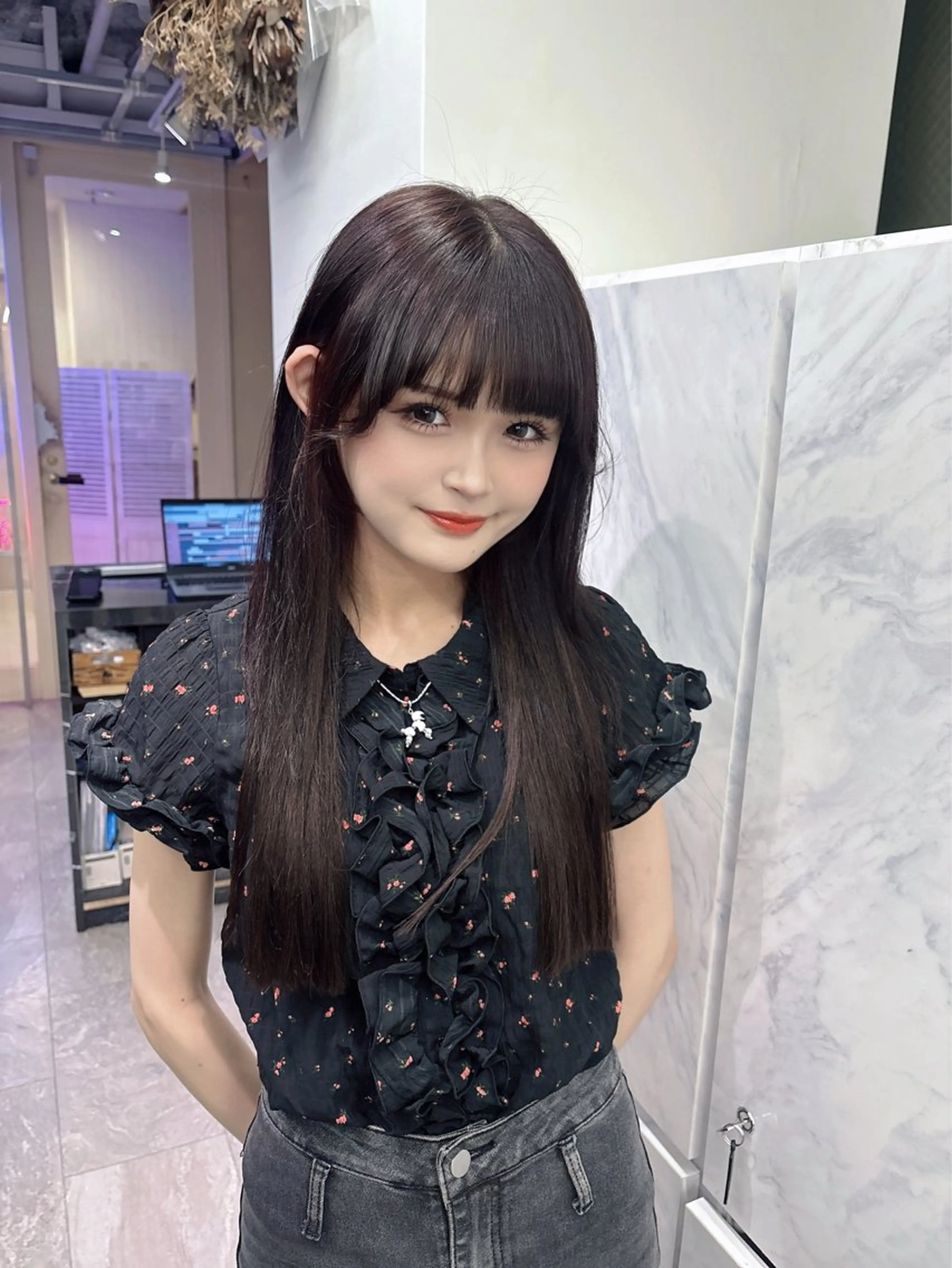 ロング ヘアカラー エクステ ハイトーンカラーエク ステ🌺RENA🌺のヘアスタイル