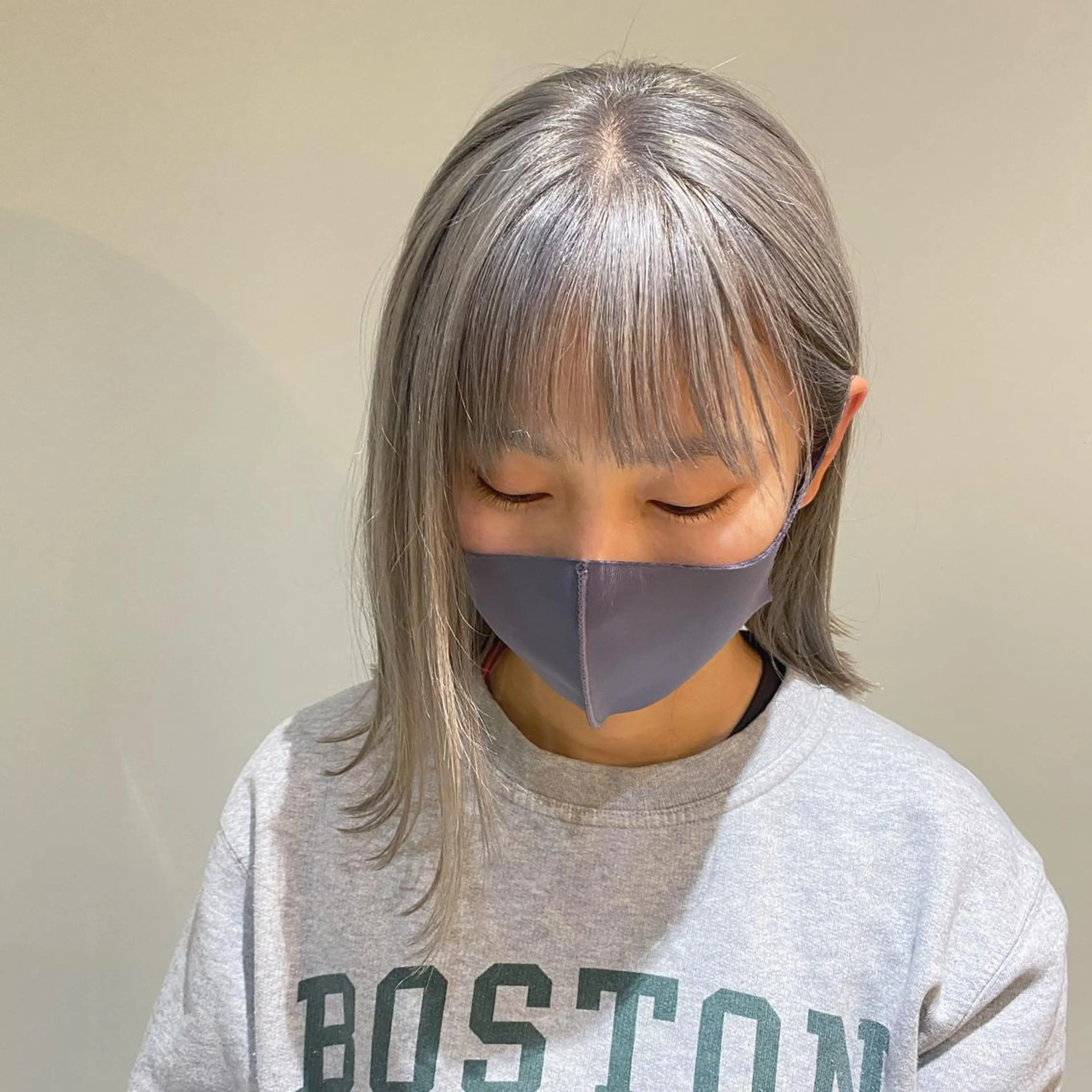 セミロング カラー 美髪ストレート 川本雄己のヘアスタイル