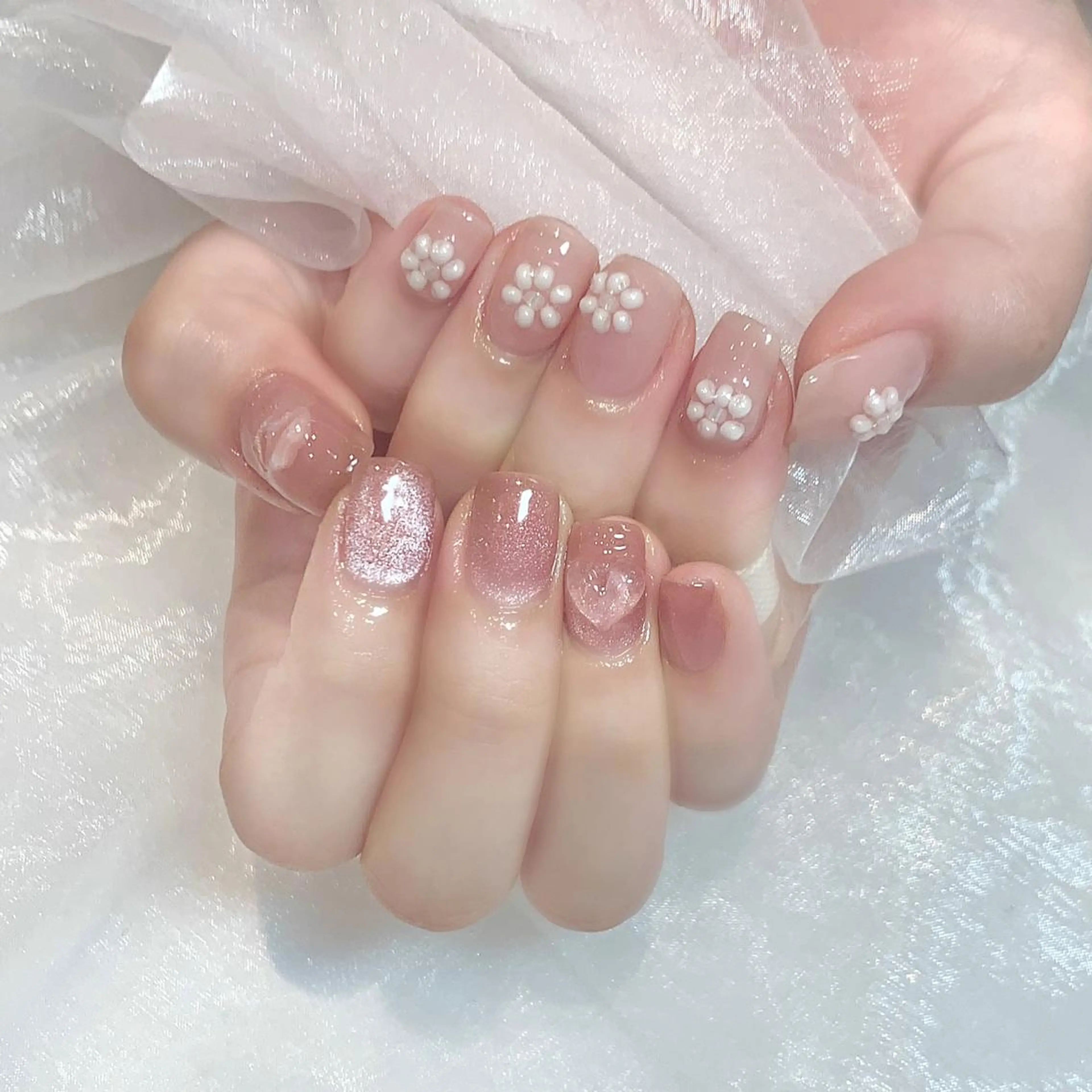 ネイル マグネットネイル ハンドネイル Kanon 🤍のネイルデザイン