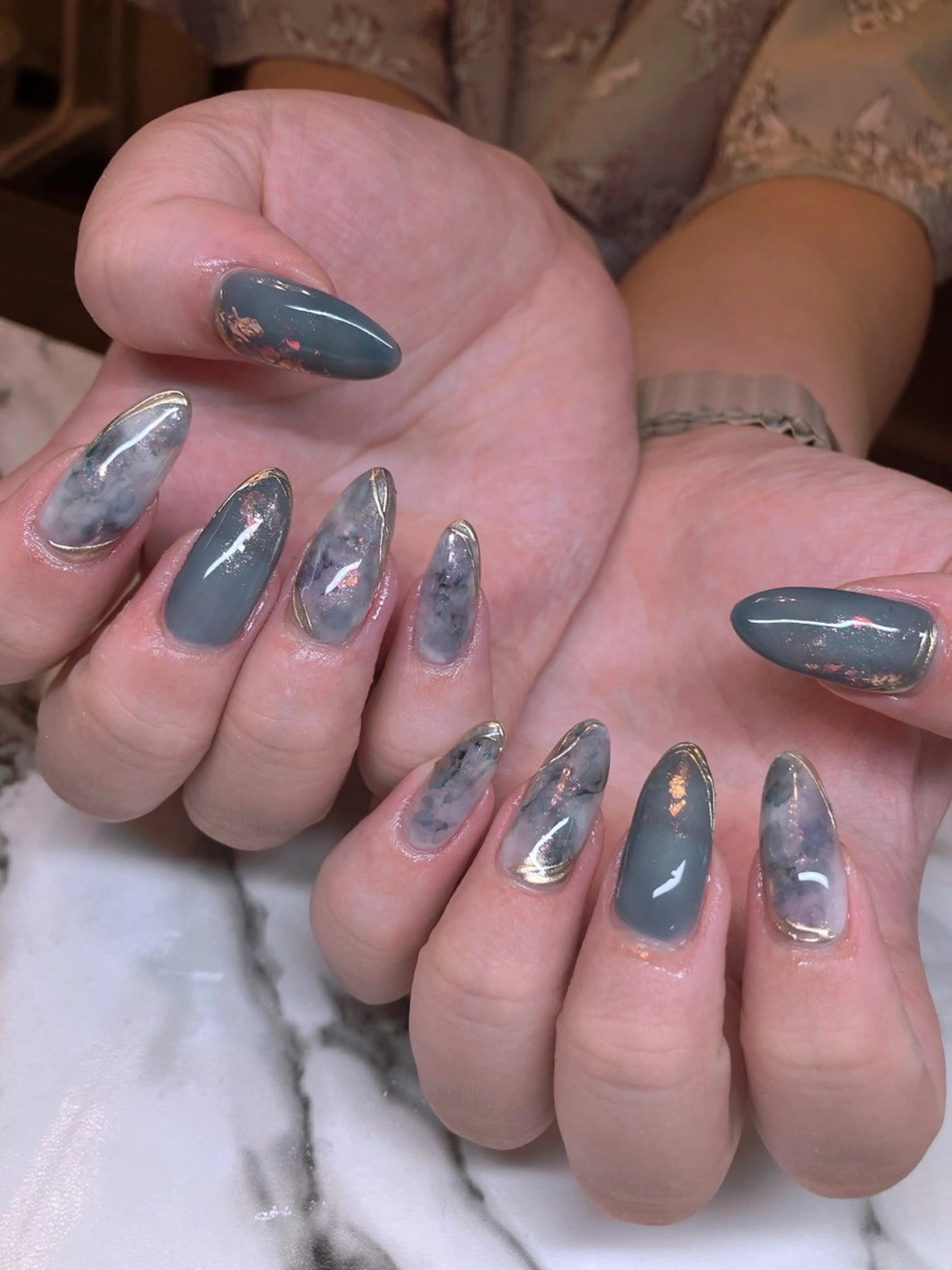 ネイル ロングネイル ニュアンスネイル ハンドネイル 酒井 茜のエステ・リラクイメージ