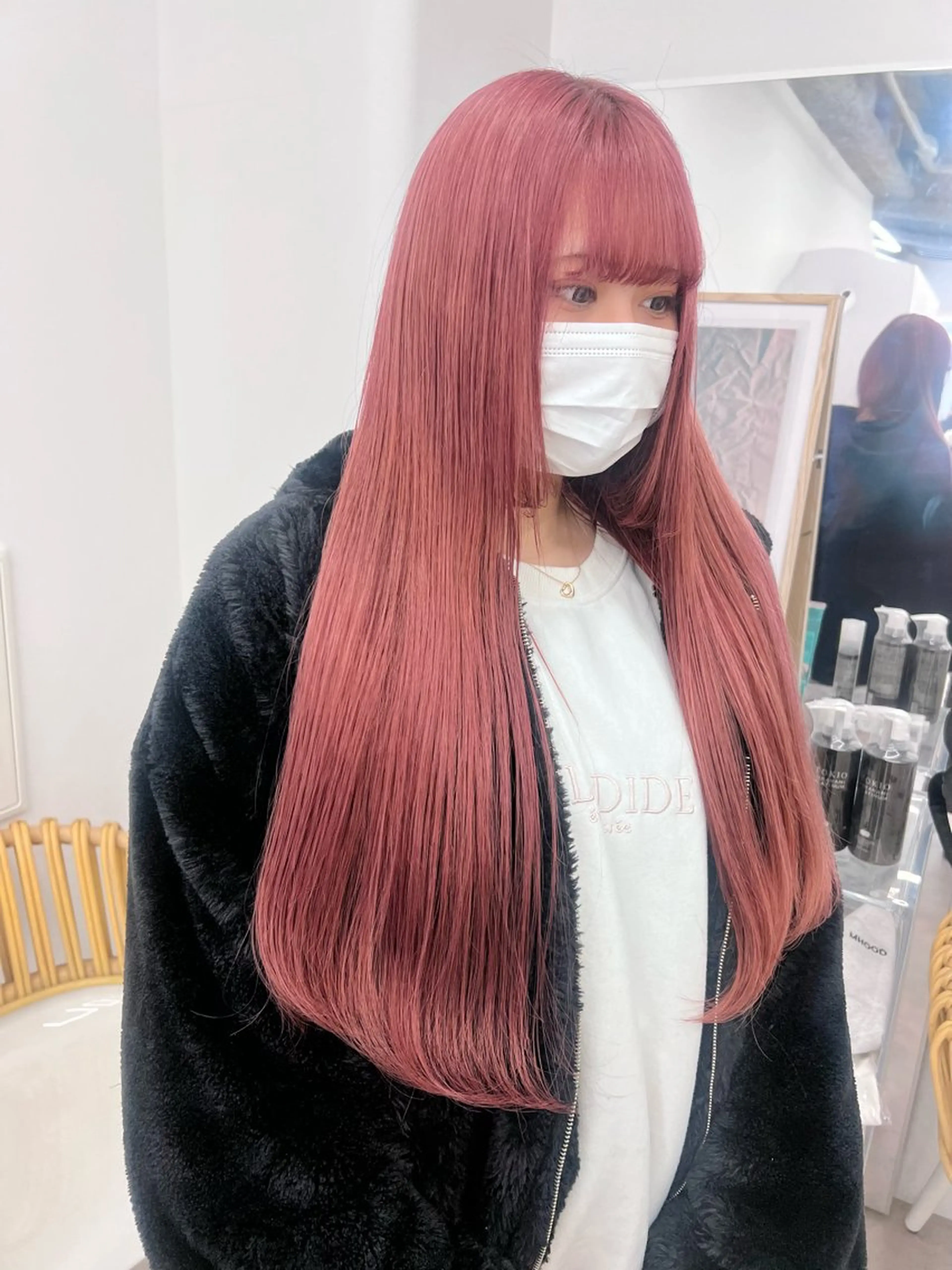 ロング ヘアカラー ✨ブリーチ/顔周り レイヤー¦YUKA✨のヘアスタイル