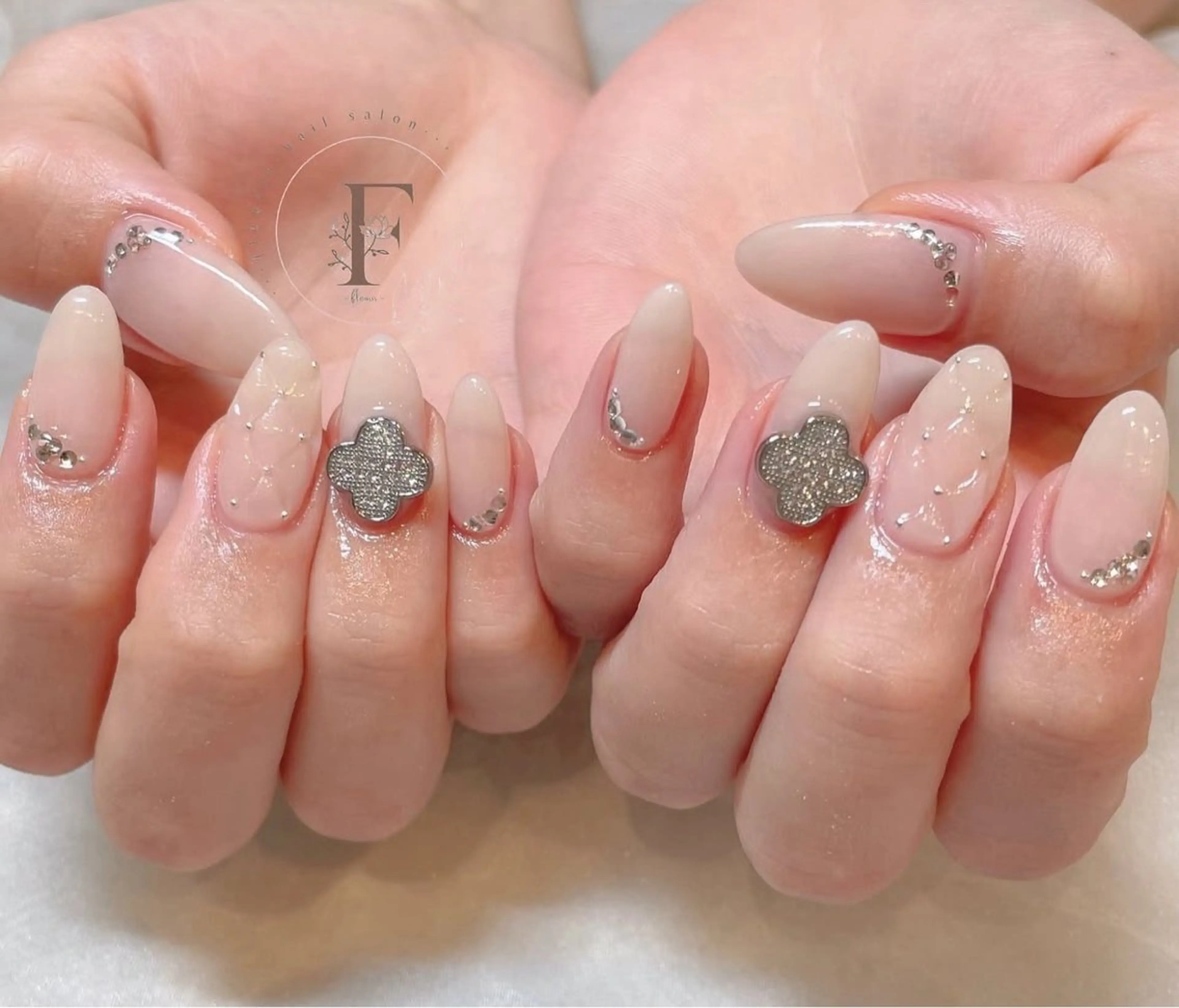 ネイル 前田 千夏のネイルデザイン