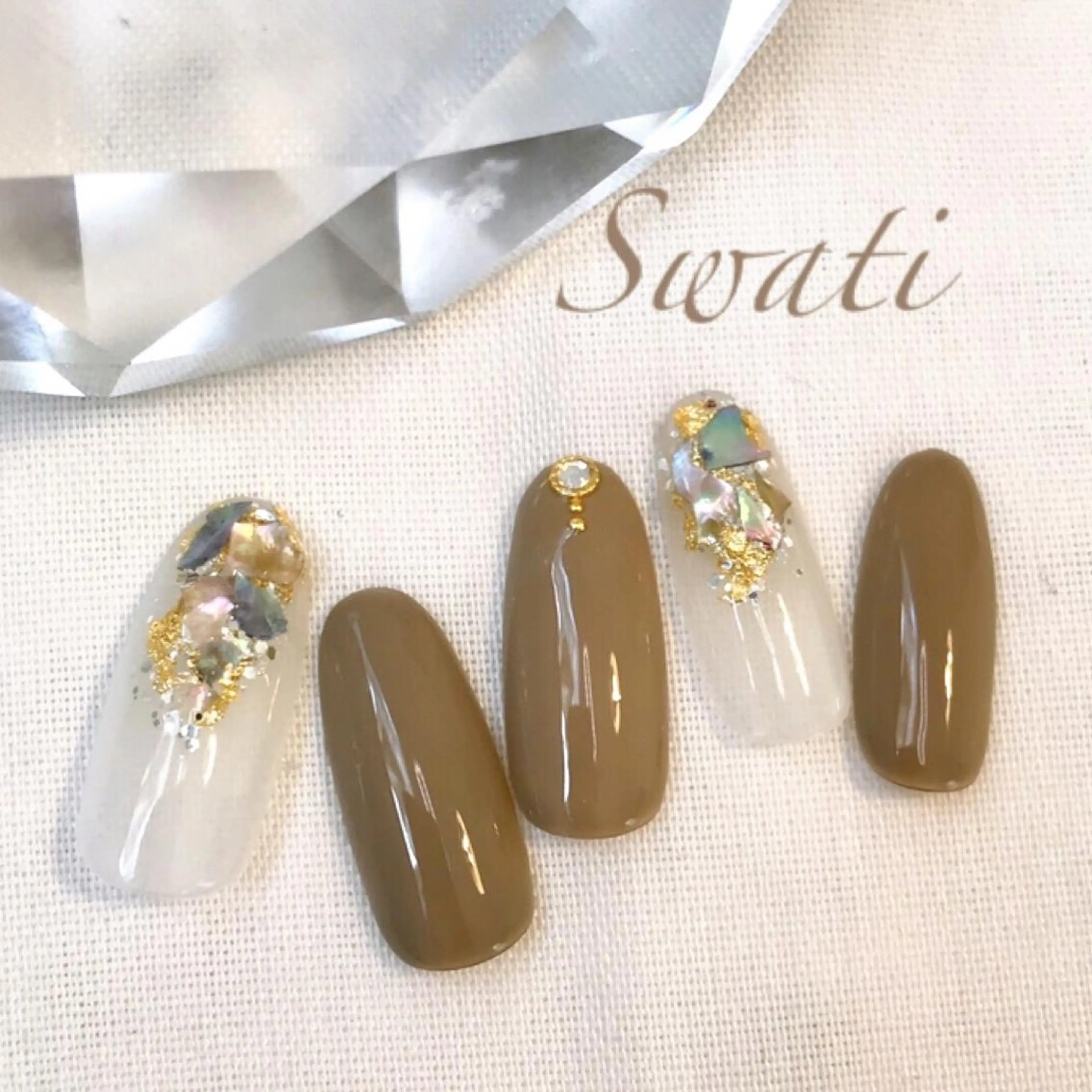 ネイル アートネイル ニュアンスネイル オフィスネイル シンプルネイル 春ネイル yuko （ネイリスト）のネイルデザイン