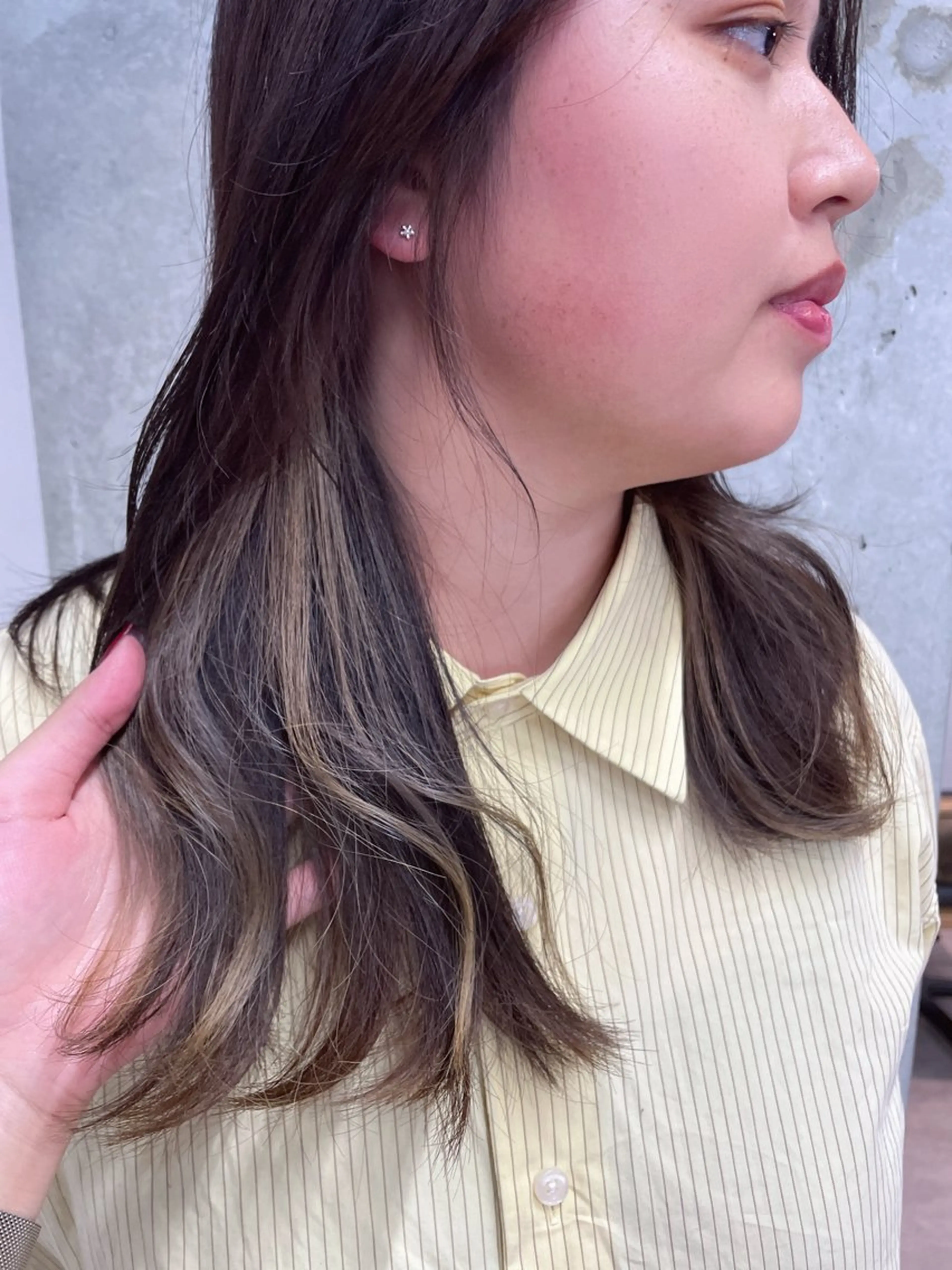 ミディアム PANOLA下北沢所属・PANOLA下北沢 中川夢菜のヘアスタイル