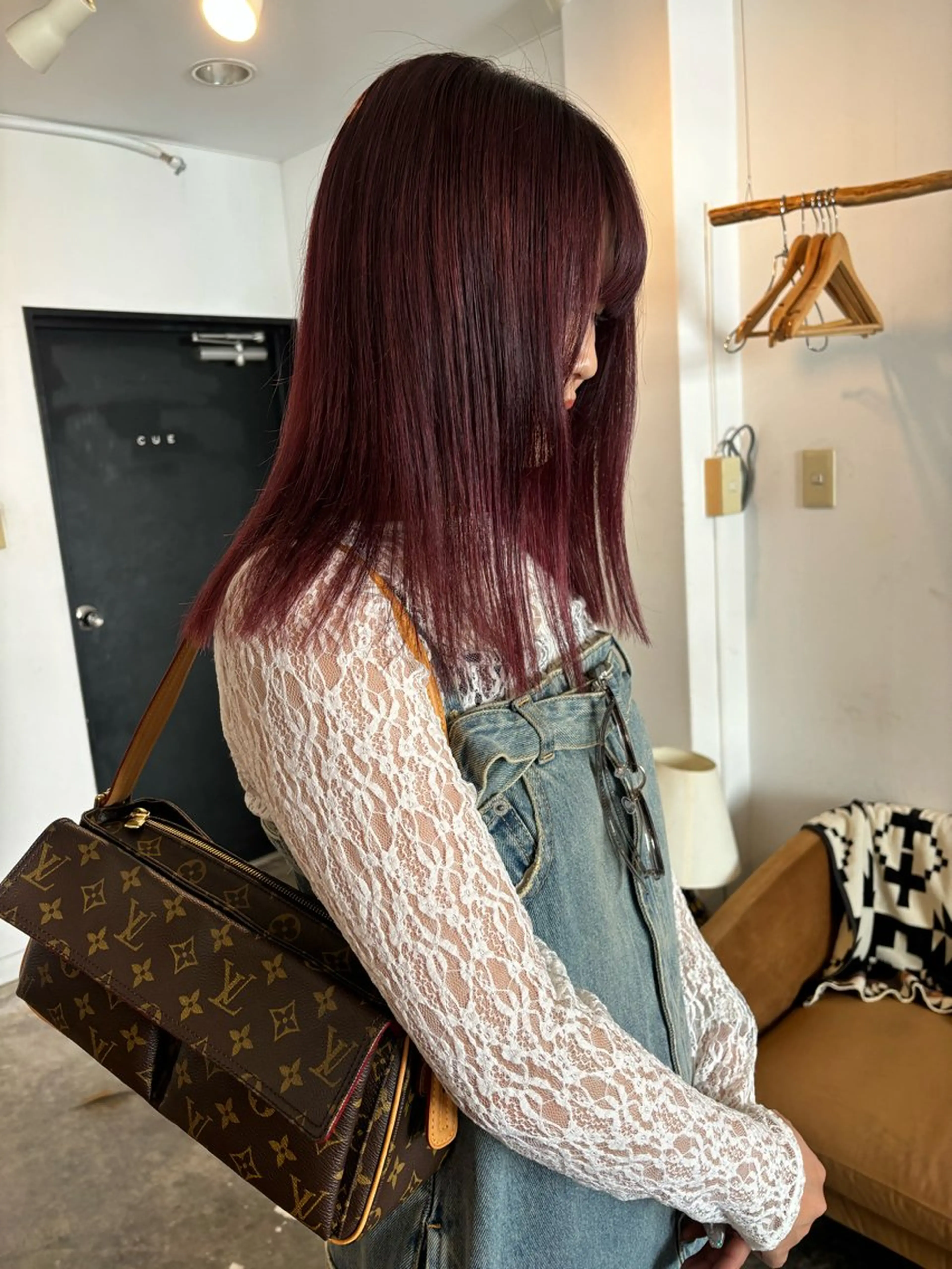 セミロング kana🍃newi 京橋/透明感カラーのヘアスタイル