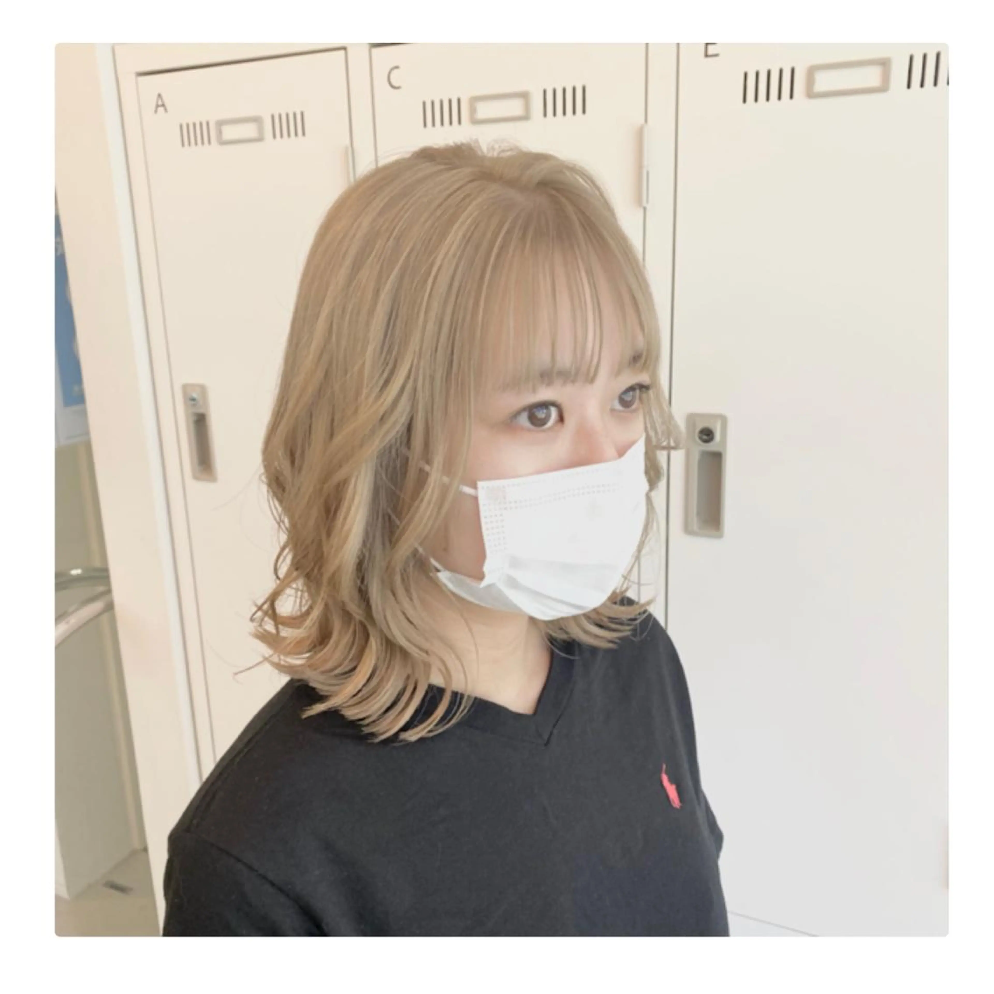 ミディアム カラー ブリーチ YUNA ユウナのヘアスタイル