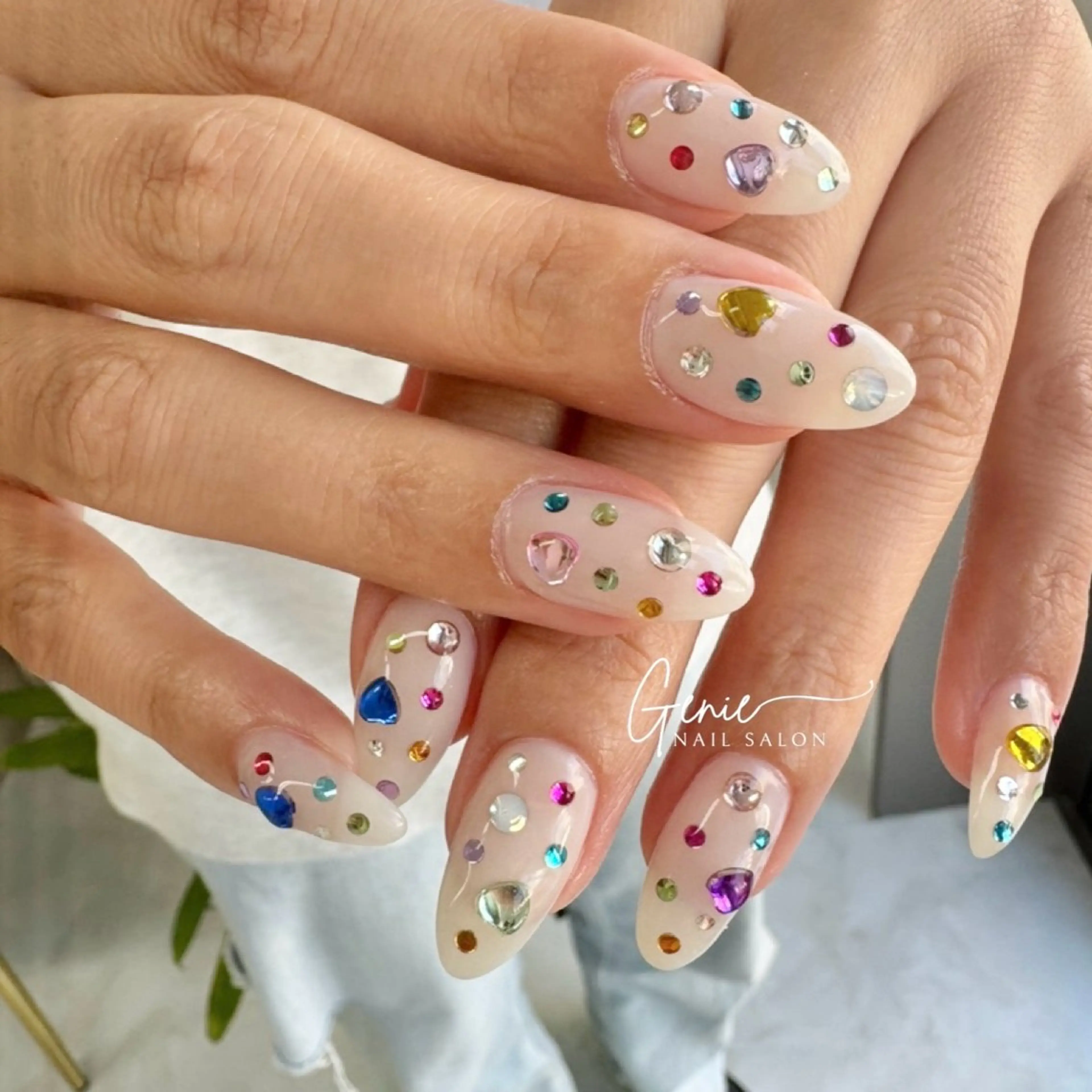 ネイル キラキラネイル ハンドネイル Nail salon Genie所属・Nail salon Genieのネイルデザイン