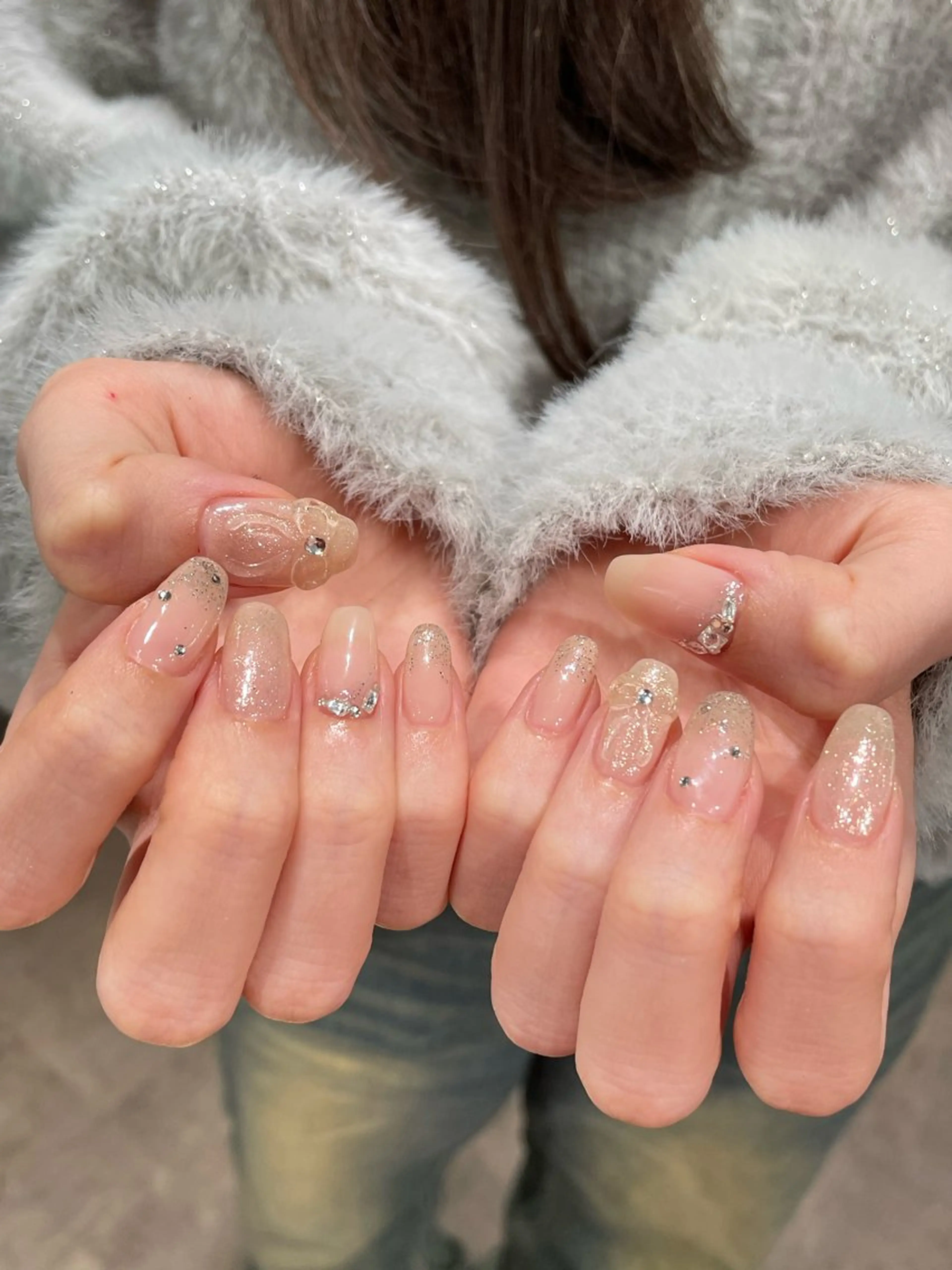 ネイル ワンホンネイル ハンドネイル ナチュラル透明感🌱 小山美樹子のヘアスタイル