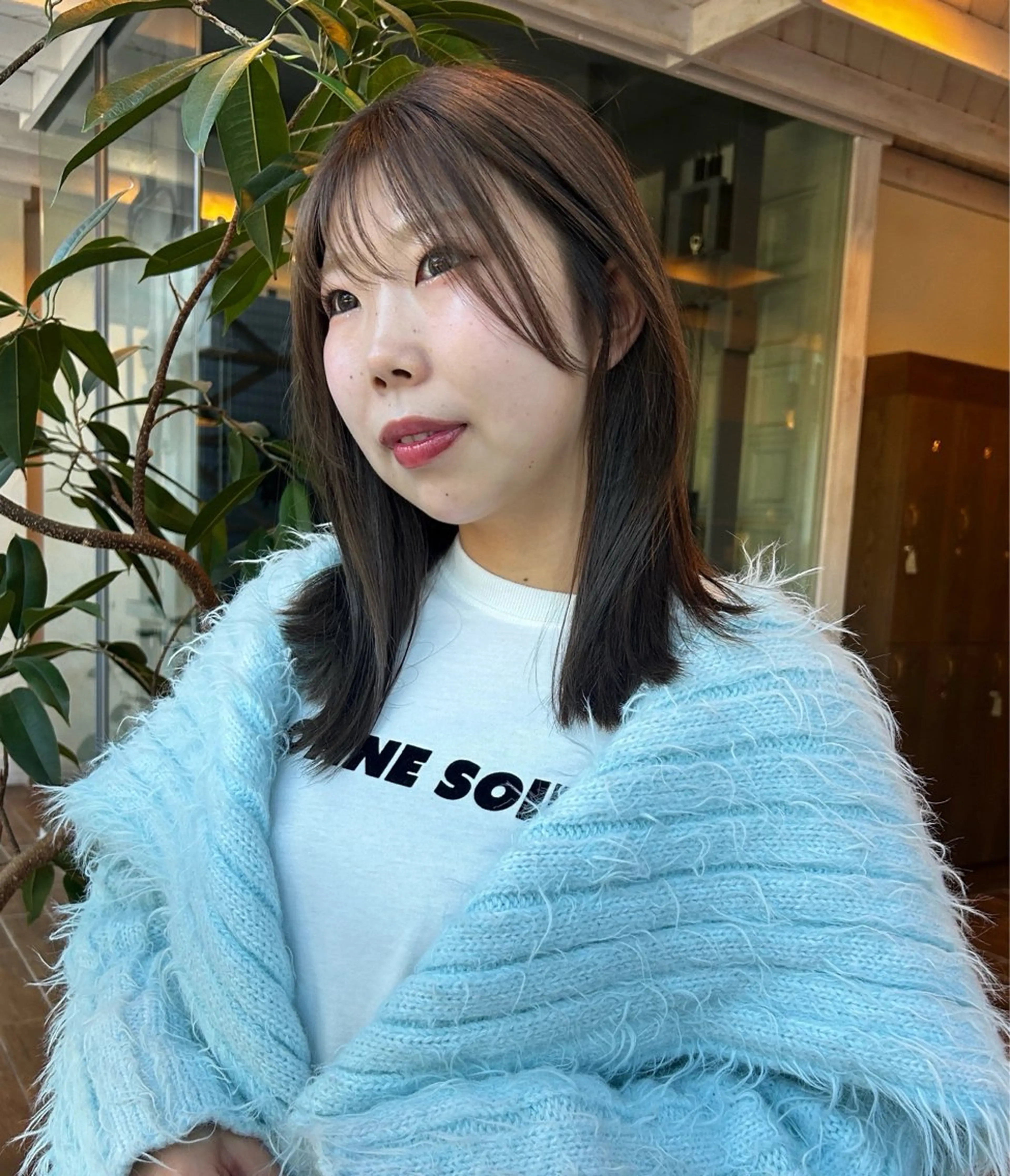 ミディアム カラー ミディアムパーマ 髪質改善 韓国風ヘア 縮毛矯正 ヘアカラー 西 優衣奈のヘアスタイル