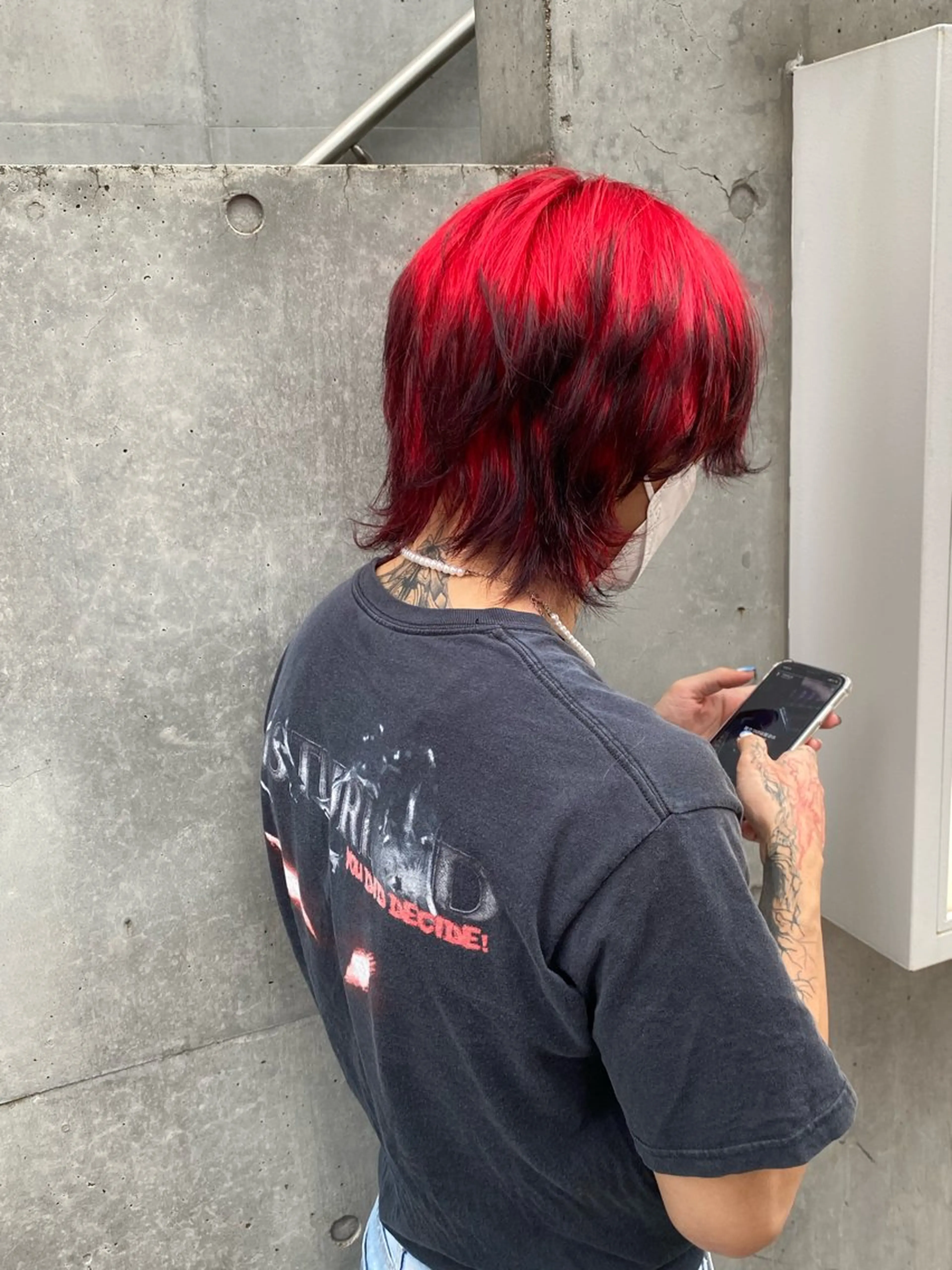 ミディアム カラー メンズ メンズウルフカット ウルフカット カット ヘアカラー cachecache白金高輪店所属・白金/髪質改善/ダブ ルカラー/ハイトーンのヘアスタイル